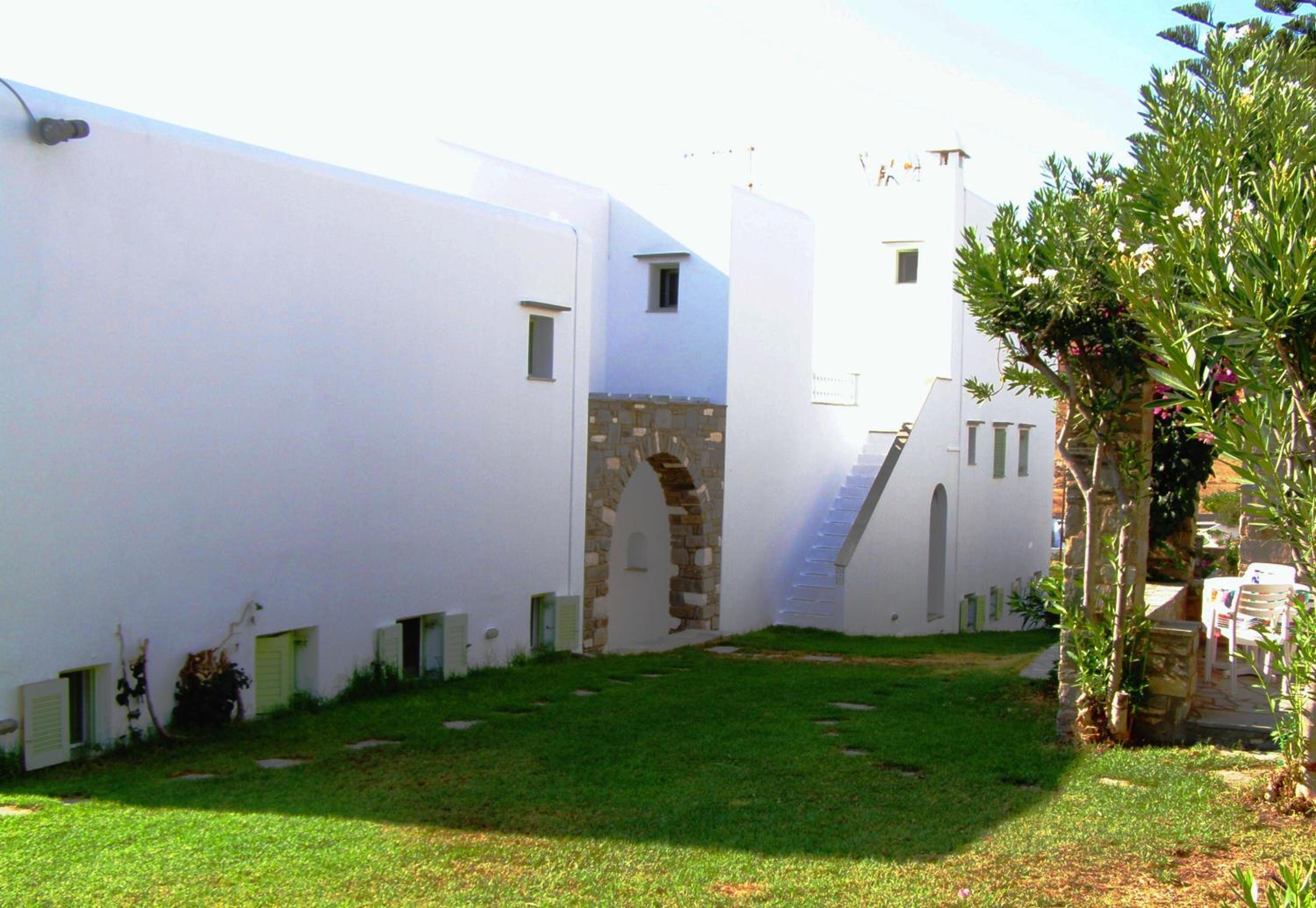 Double Studio with Garden View 