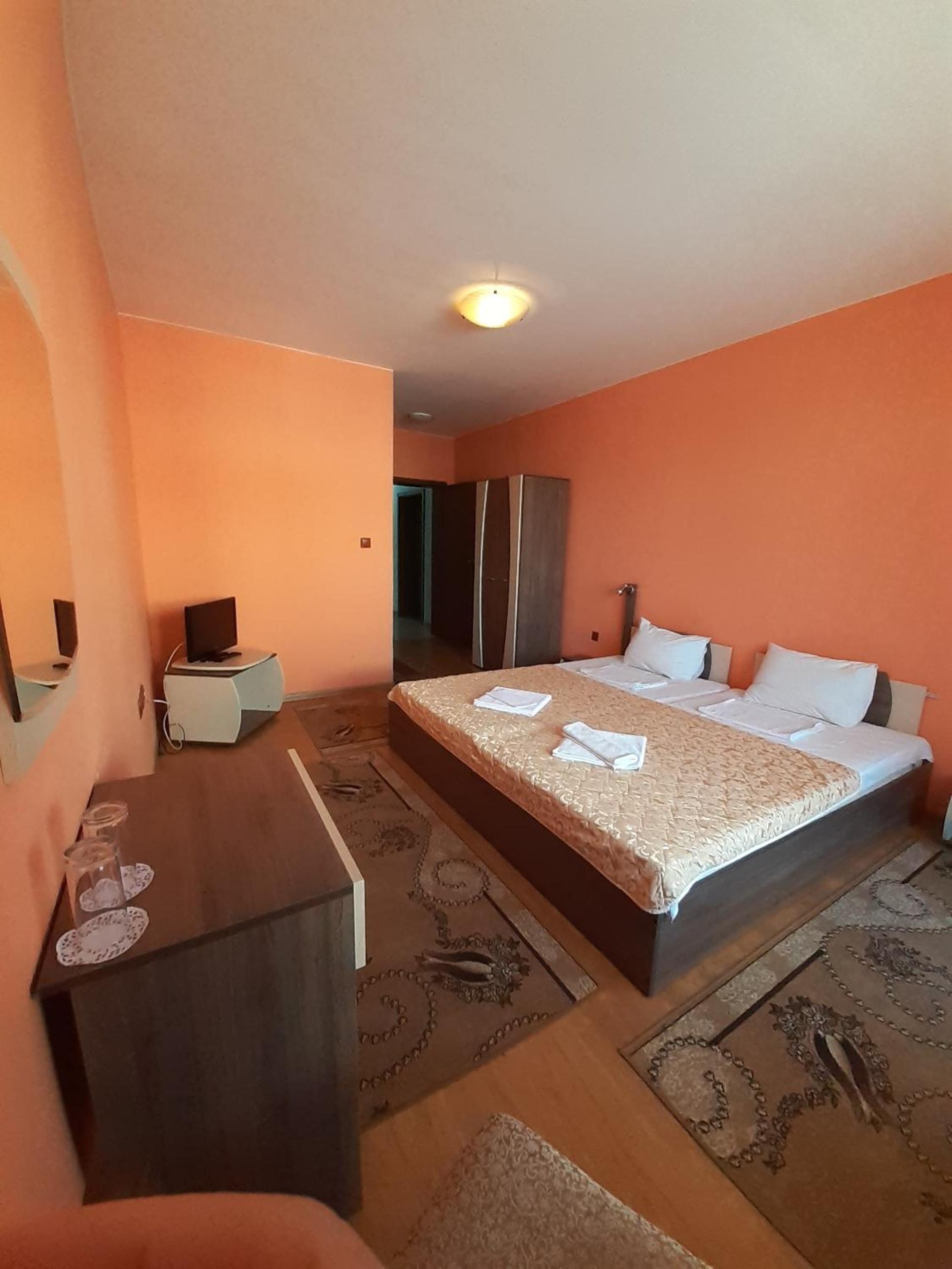 Twin Room with Balcony photo 1