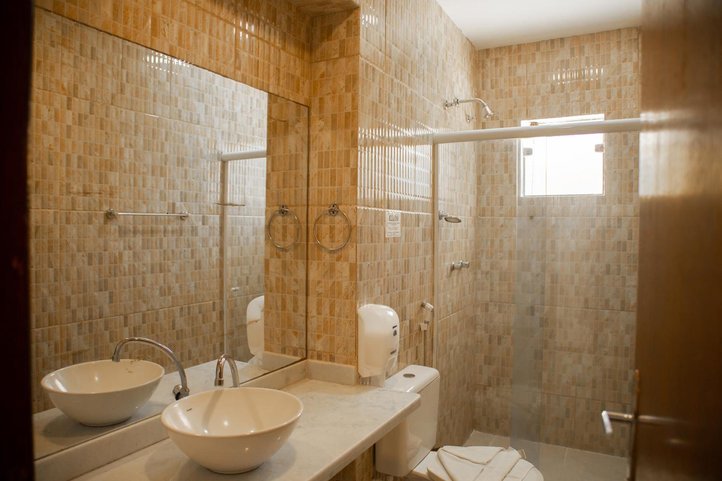 Standard Triple Room - Photo 29