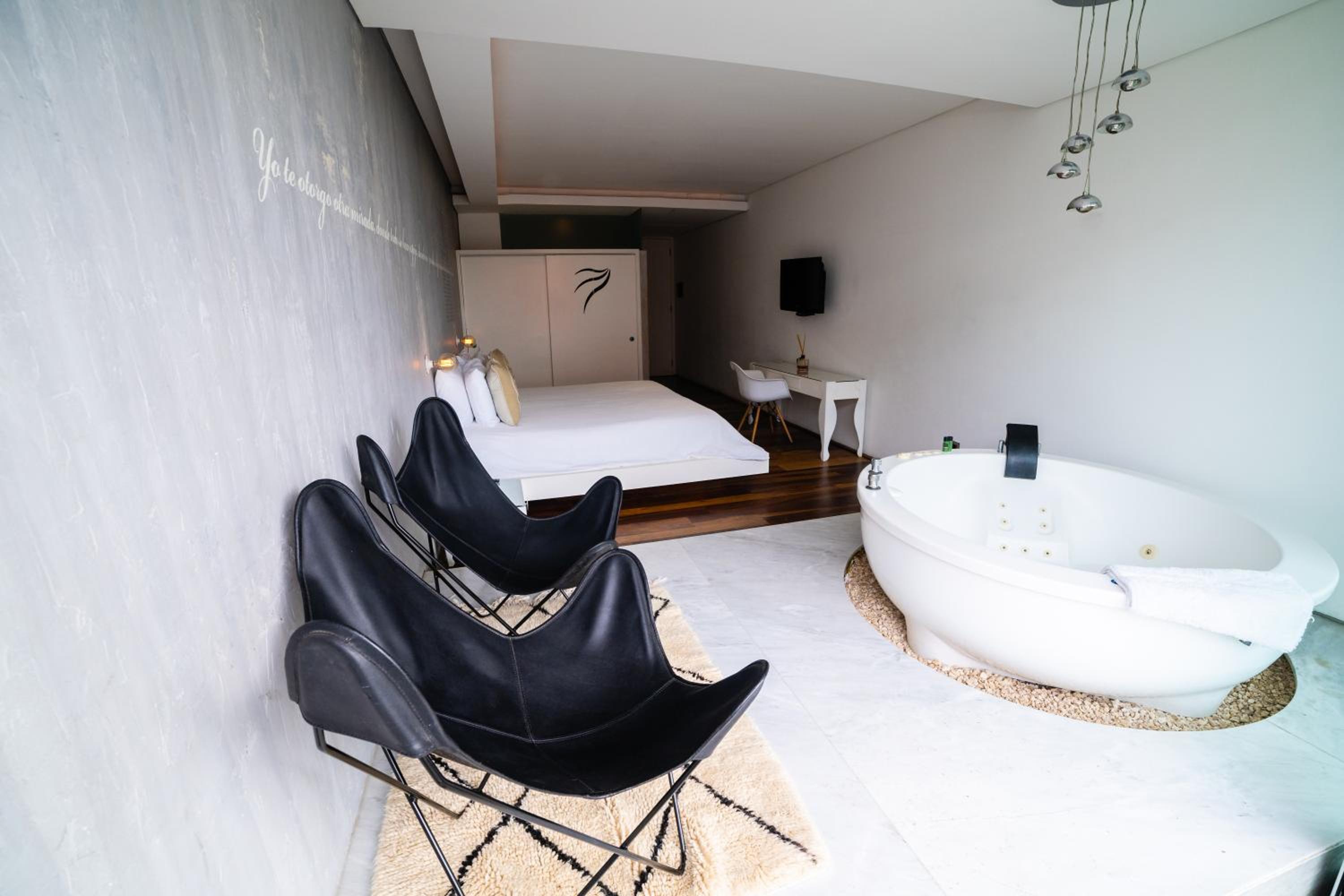 Junior Suite - Photo 6