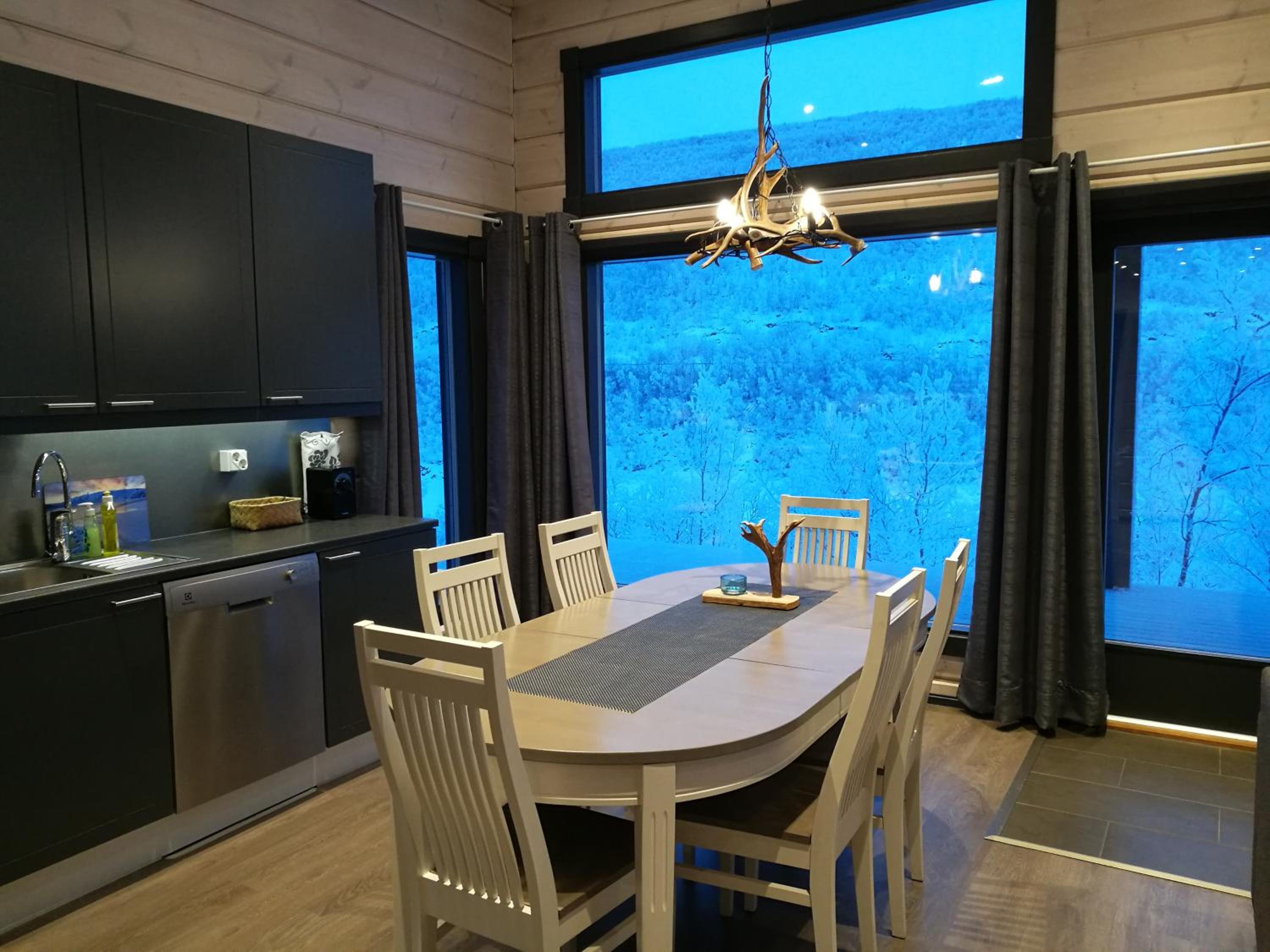 Two-Bedroom Villa - Photo 3