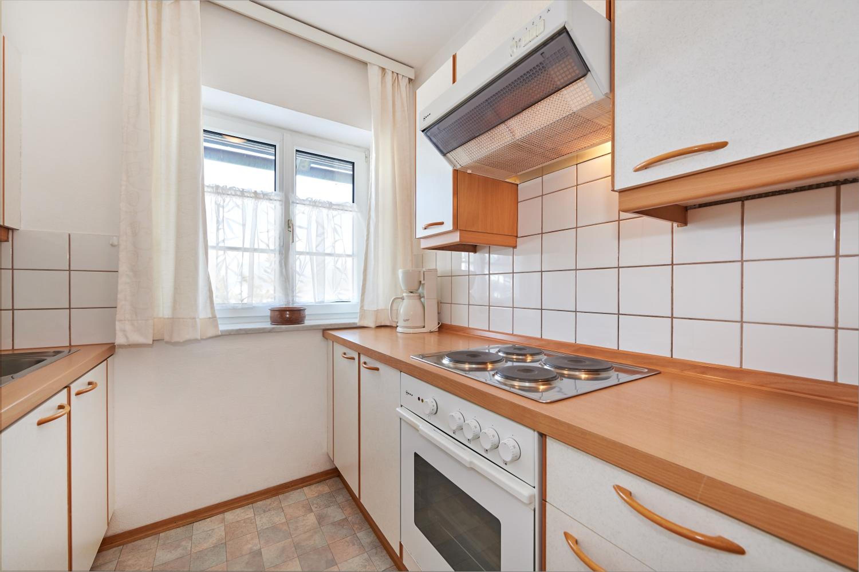One-Bedroom Apartment with Balcony photo 2