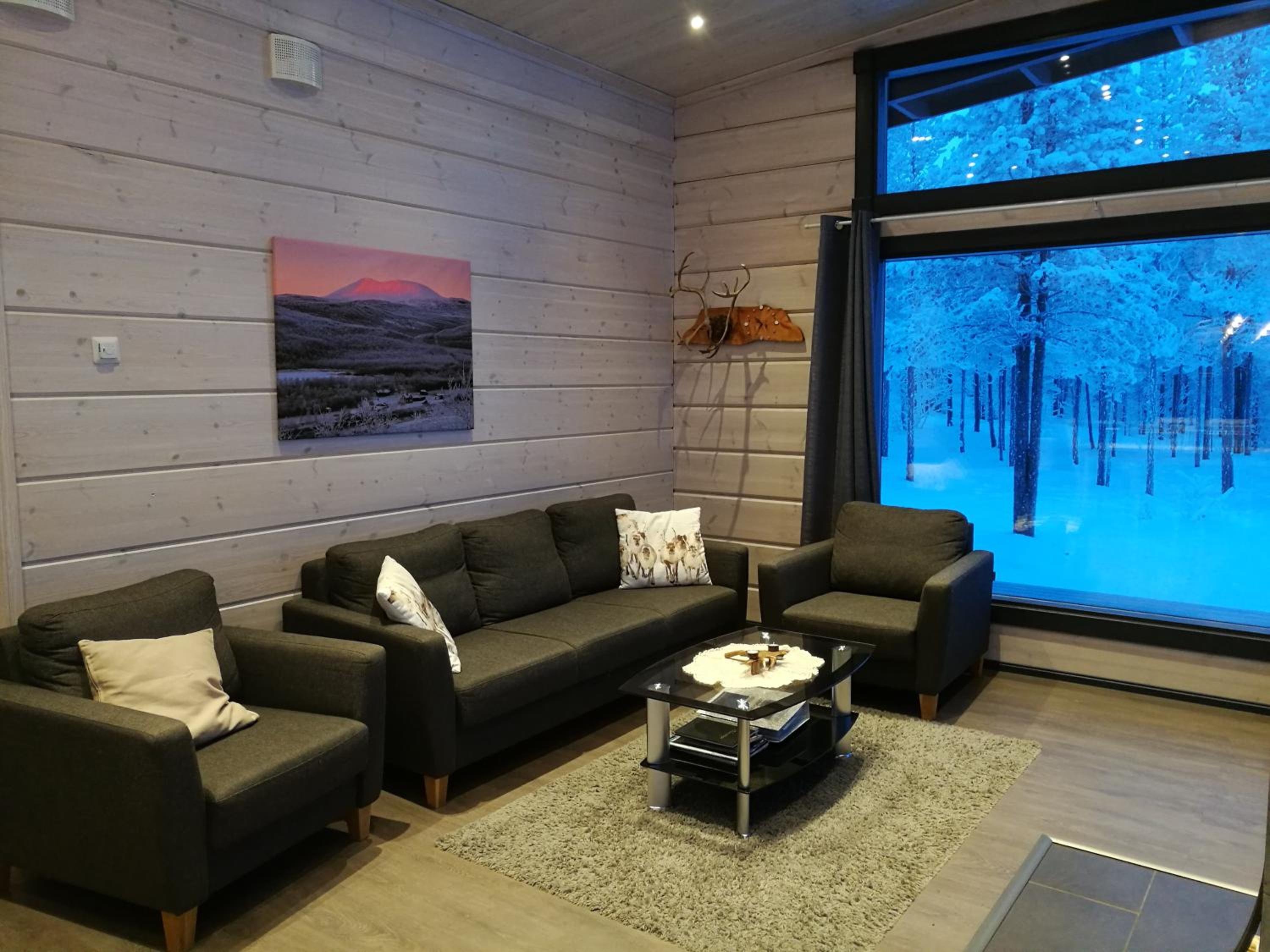 Two-Bedroom Villa - Photo 9