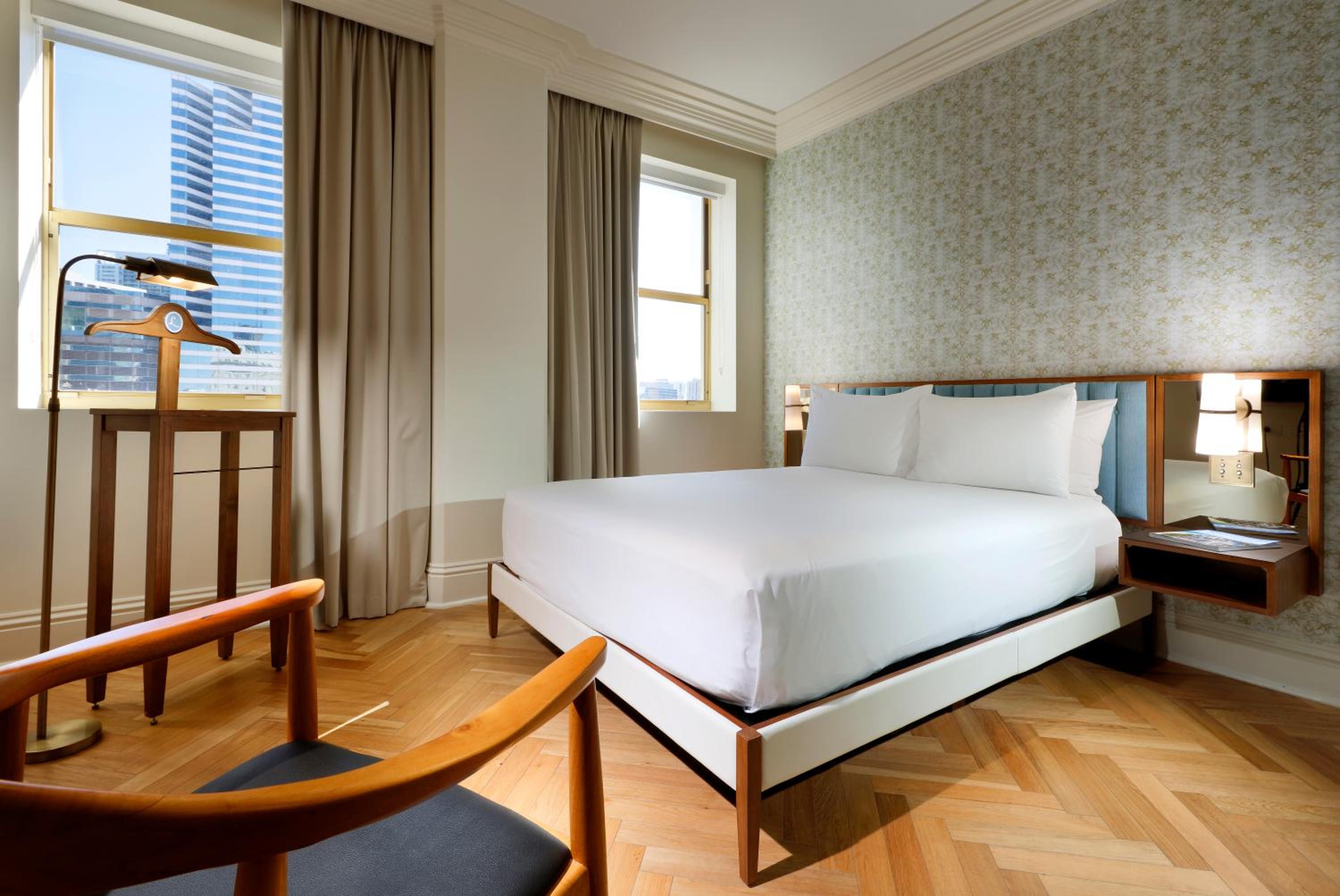 Executive Room - Photo 8