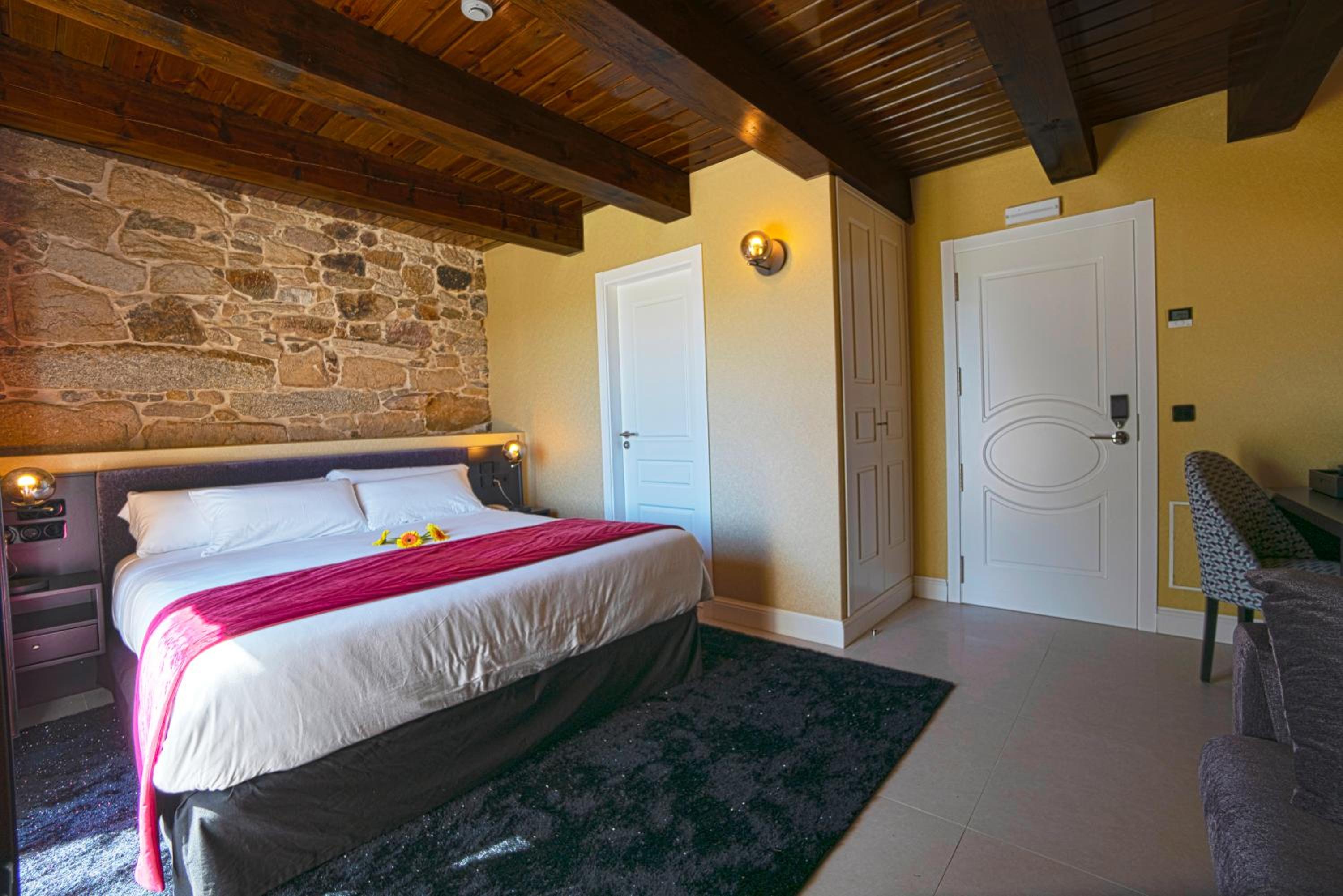 Superior Double or Twin Room with Terrace - Photo 1