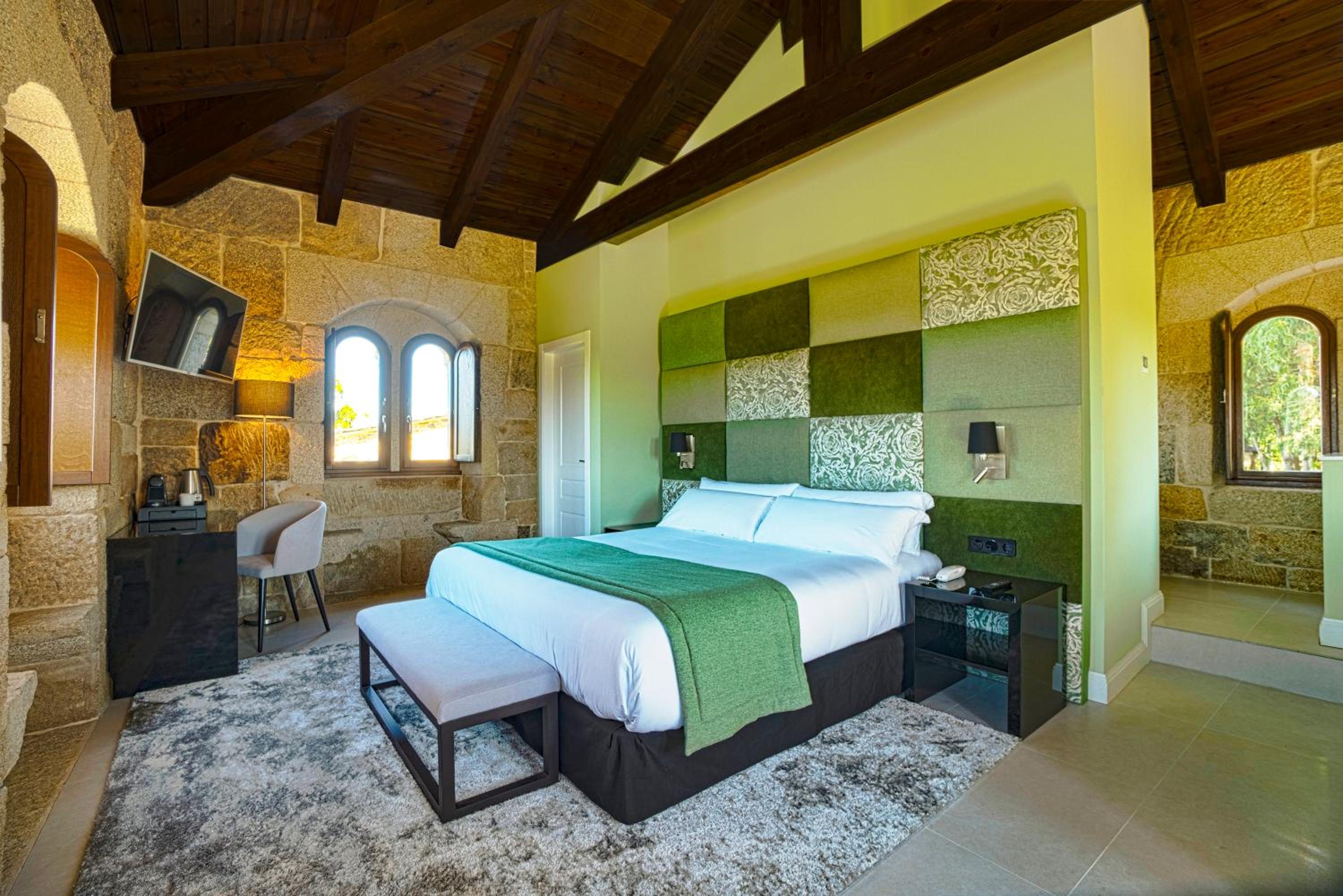 Deluxe Triple Room - Photo 1