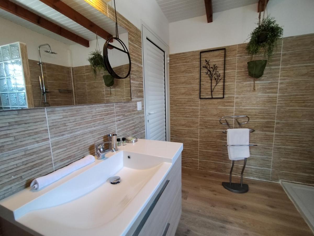 One-Bedroom House photo 1