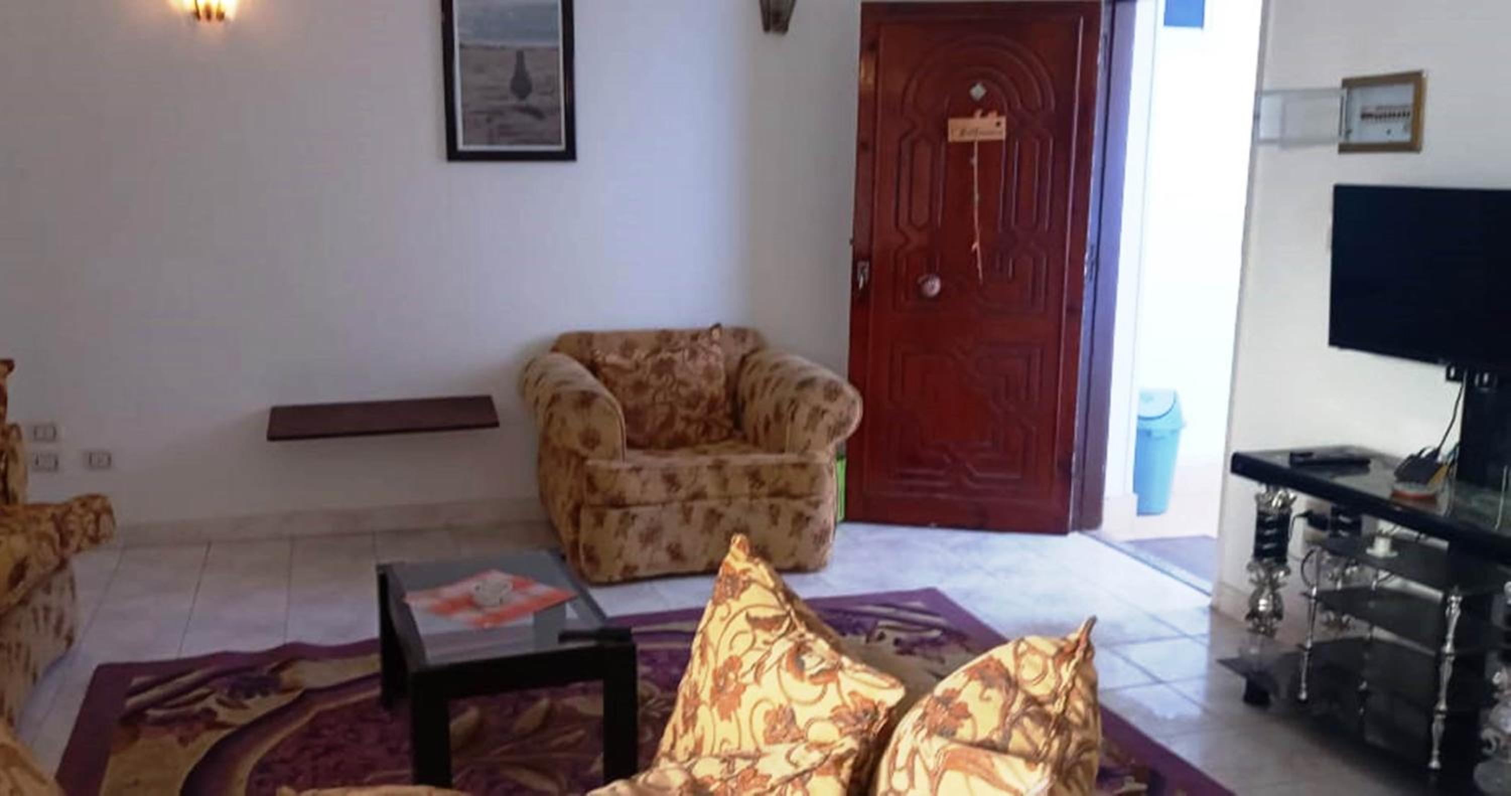 Two-Bedroom Apartment - Photo 25