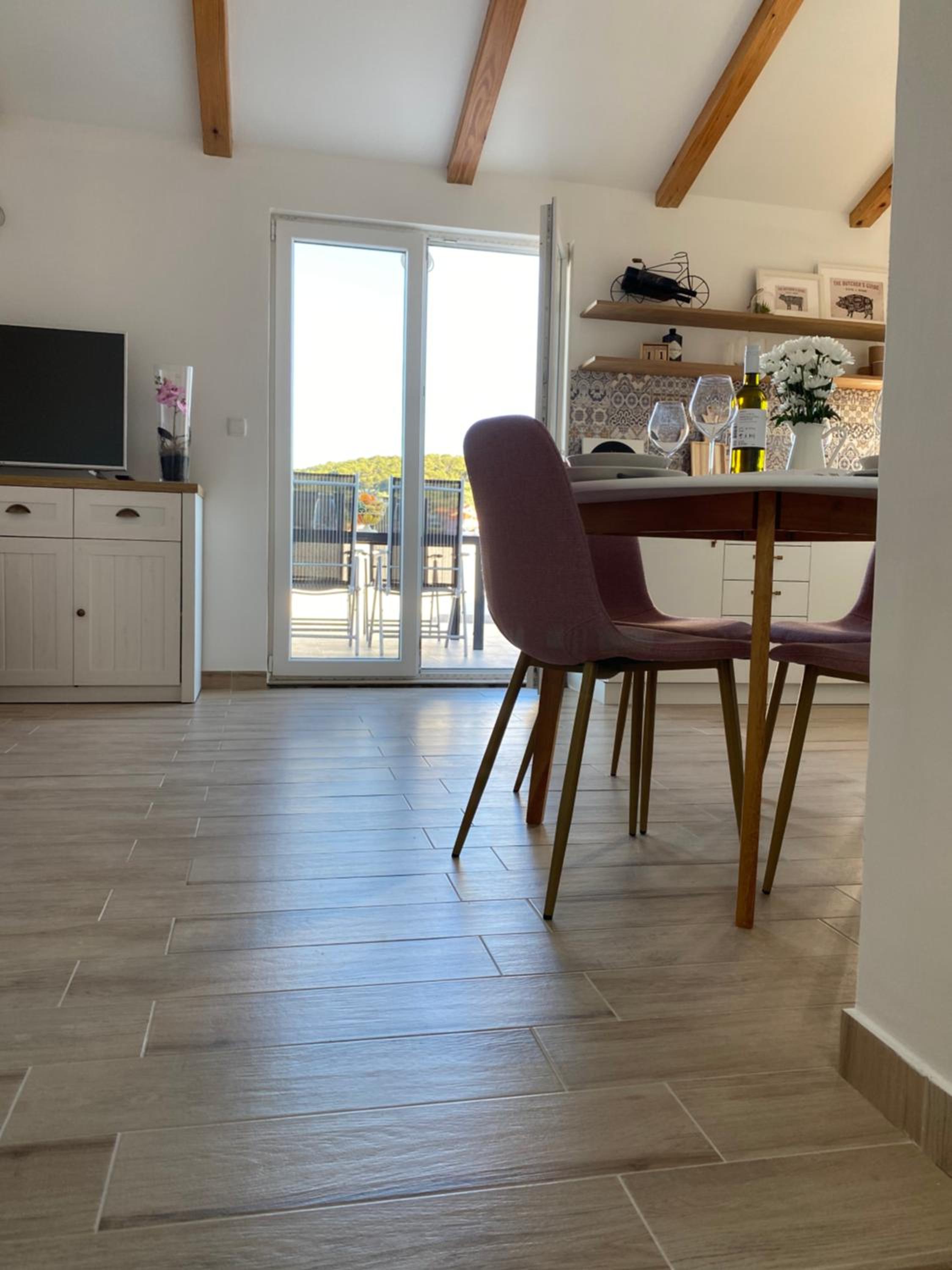 Two-Bedroom Apartment with Terrace and Sea View - Attic photo 3