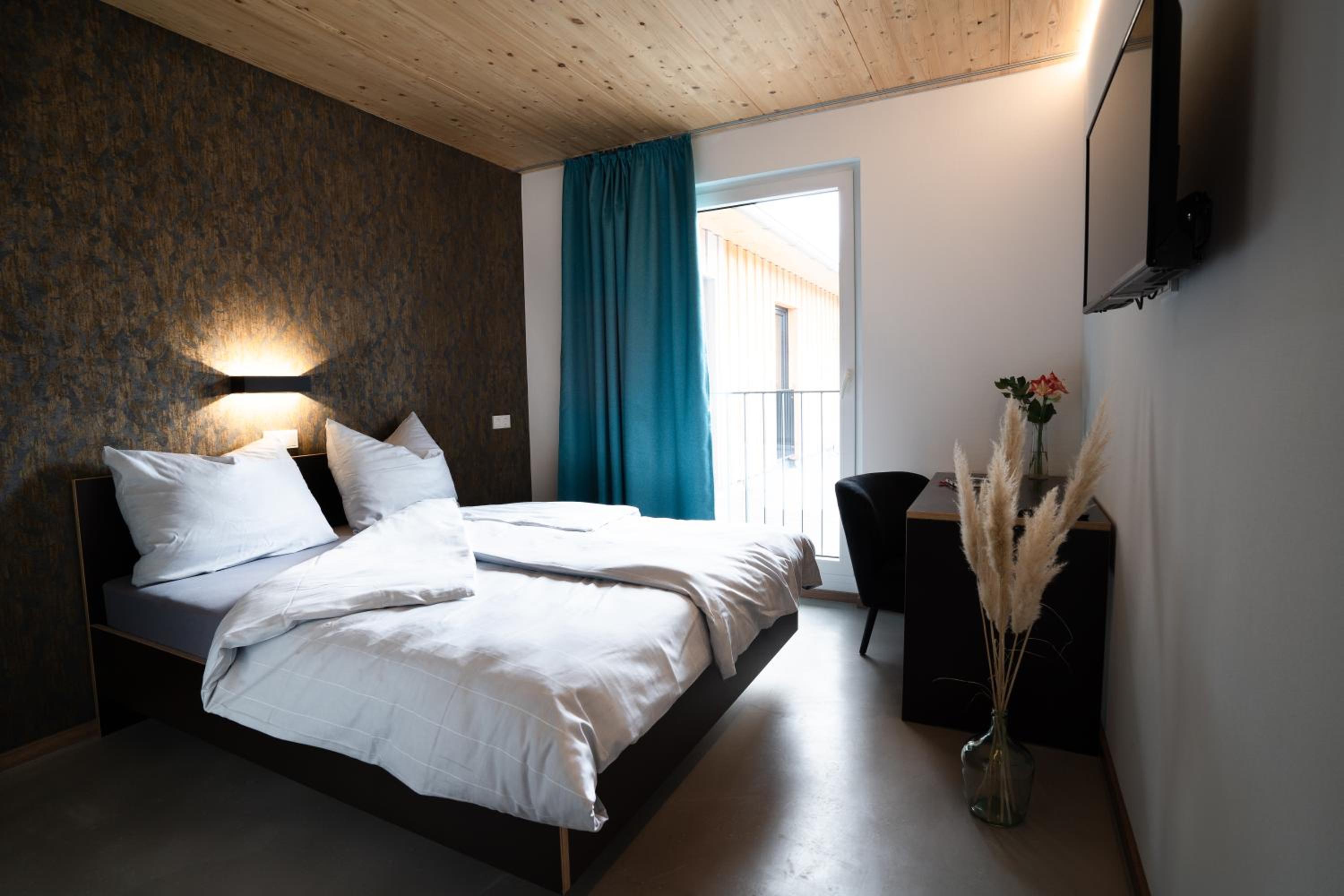 Double Room - Photo 2
