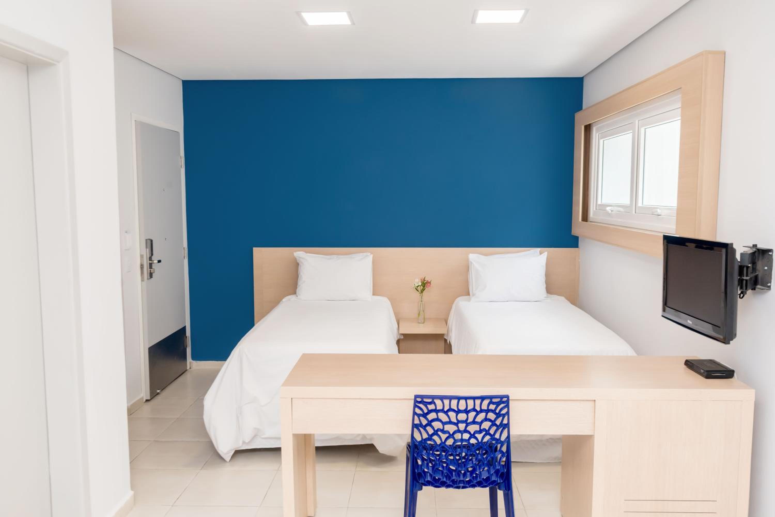 Executive Premium Twin Room - Photo 4