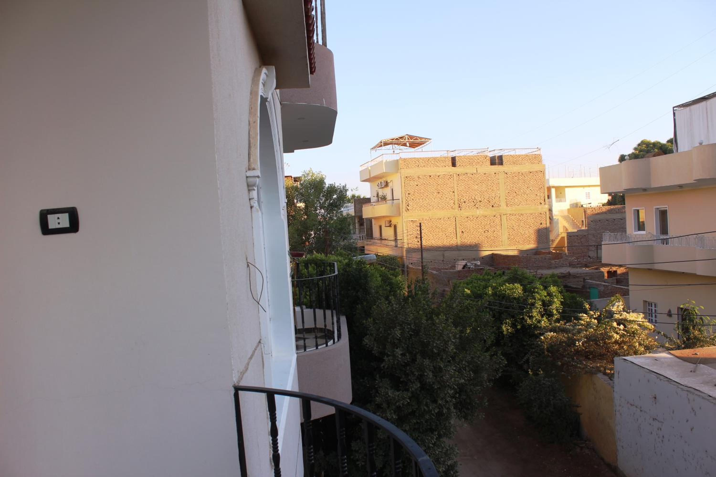 One-Bedroom Apartment - Photo 17