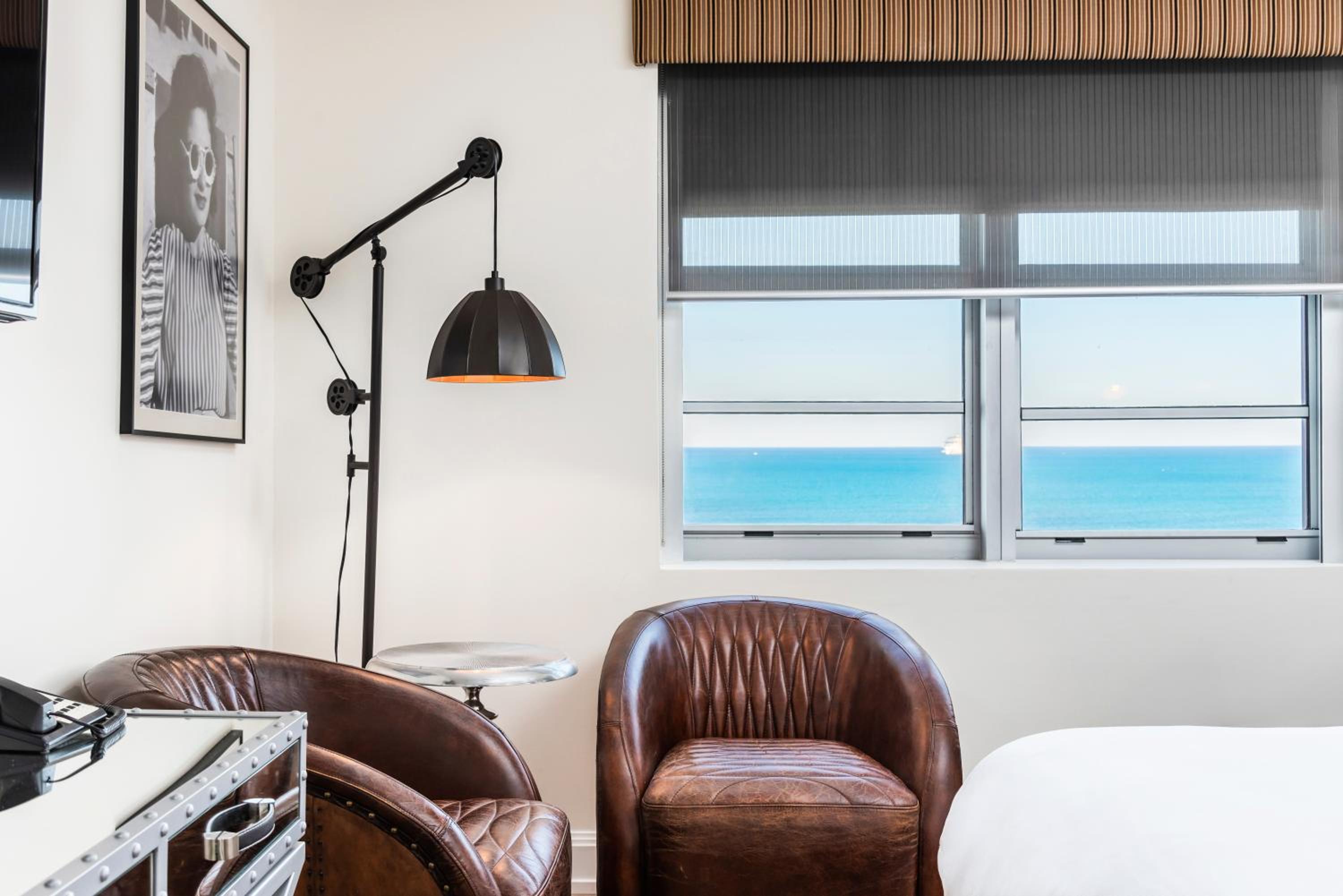 King Room with Ocean View - Photo 4