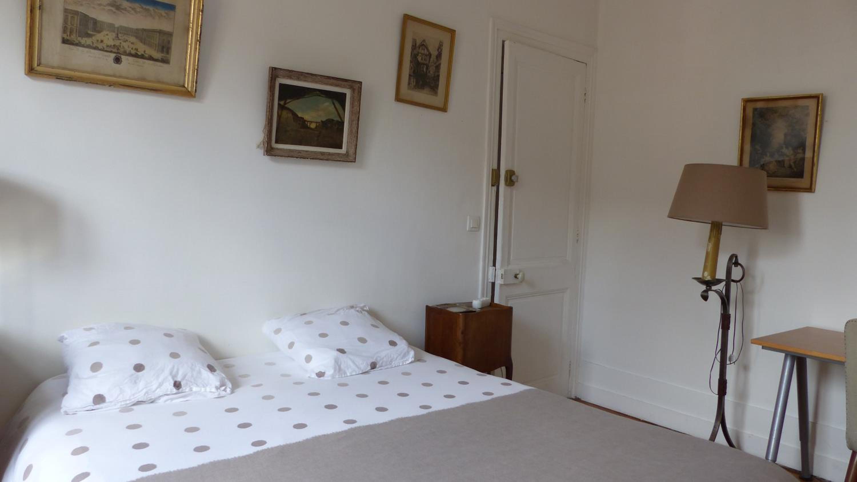 Large Double Room photo 2