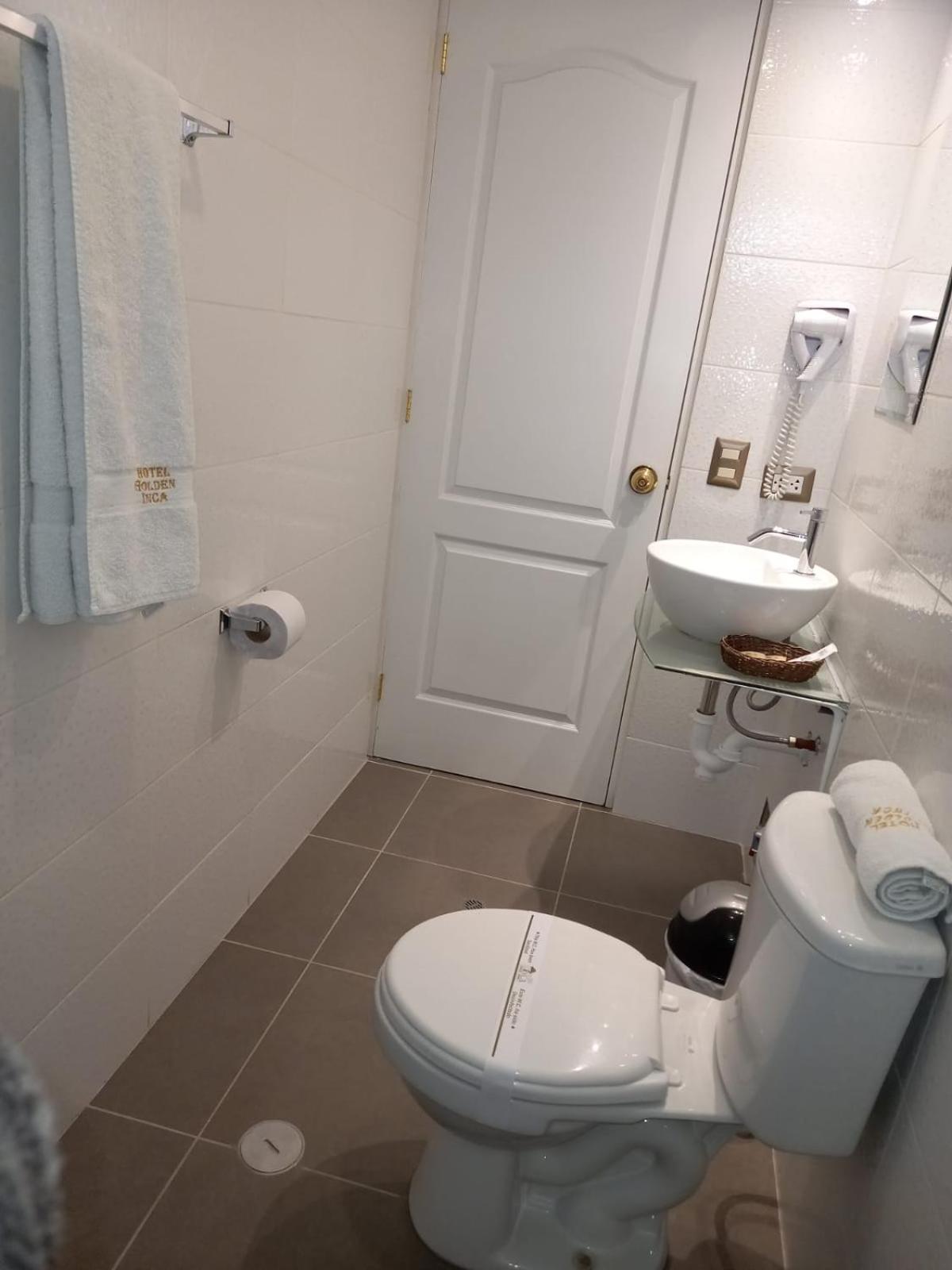 Standard Double Room - Photo 4