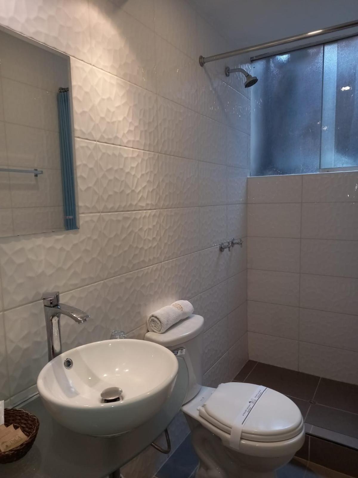 Standard Double Room - Photo 9