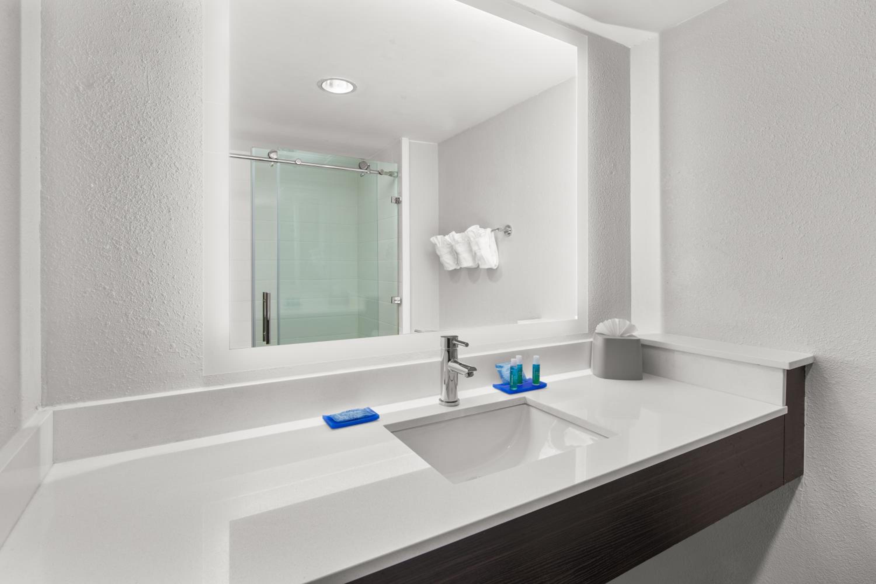 Standard Room - Photo 2