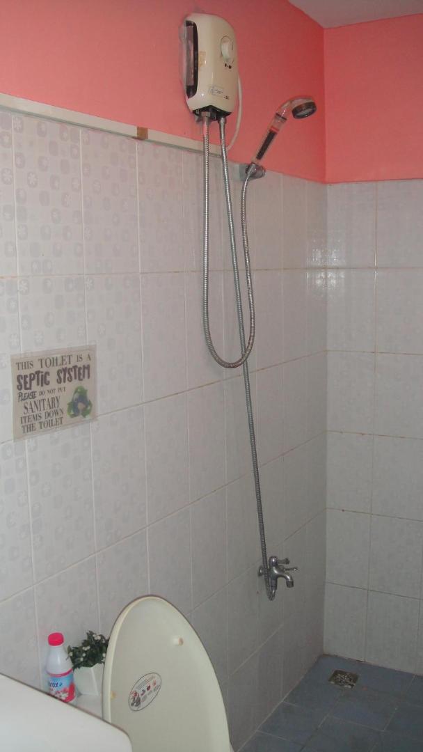 Deluxe Double Room (2 Adults + 1 Child) - Photo 6