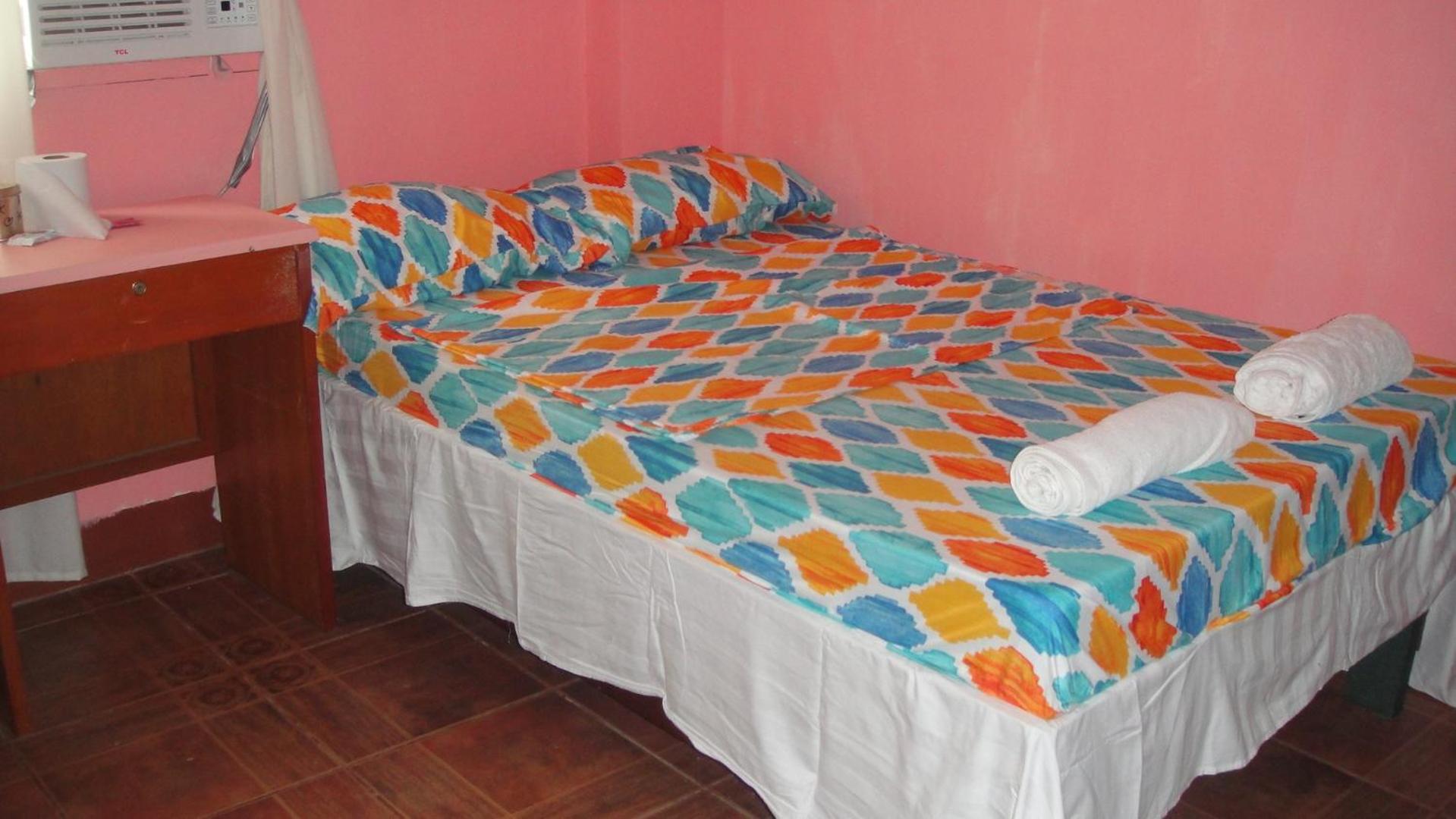 Deluxe Queen Room - Photo 5