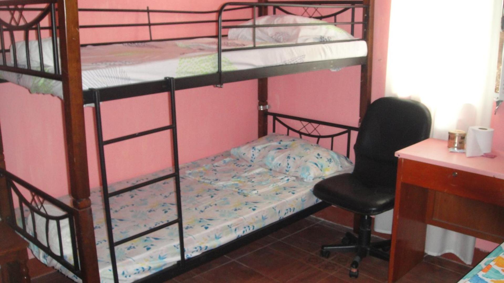 Deluxe Queen Room - Photo 1