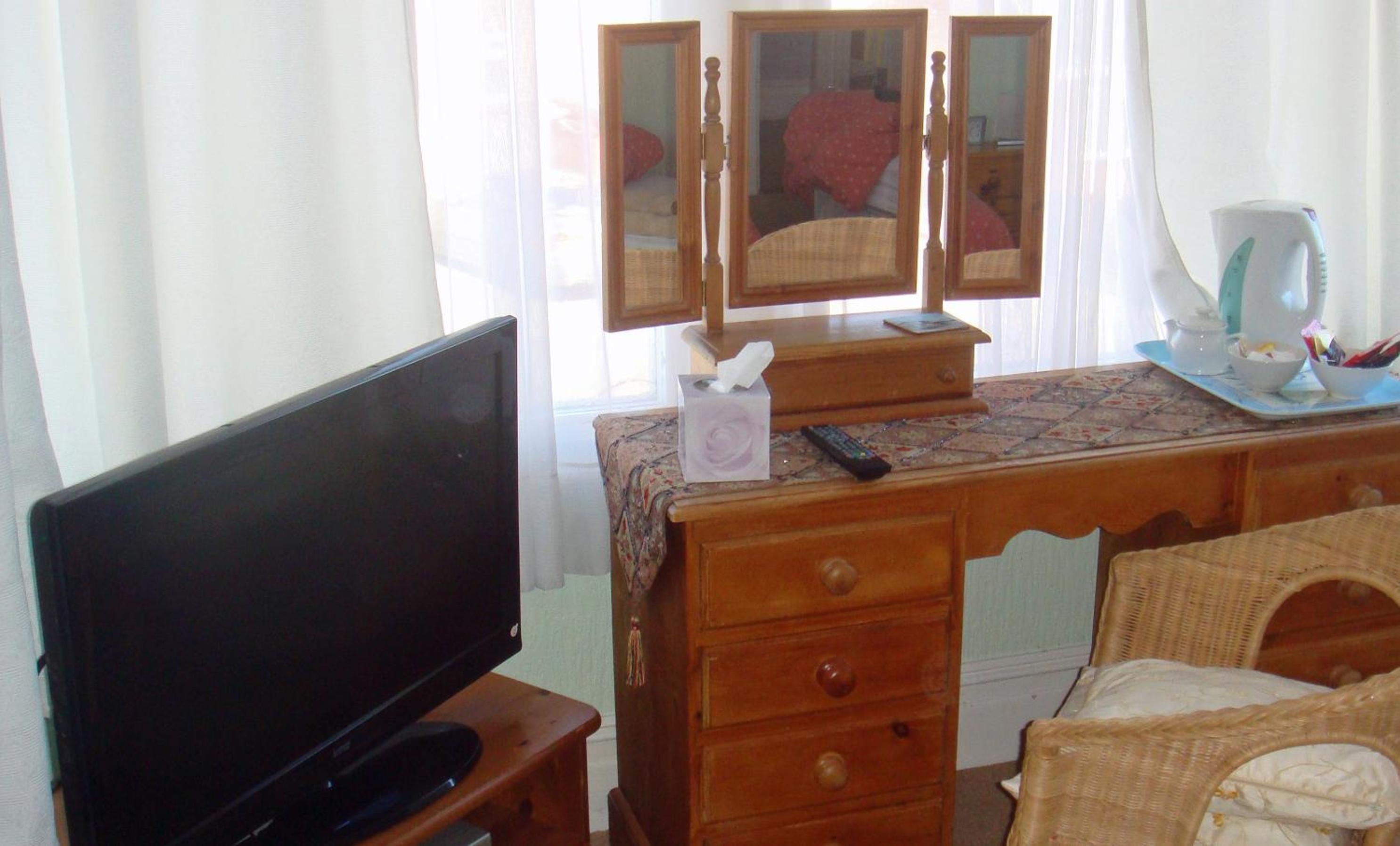 Double/Twin or Triple with Shower - Room 3 photo 3