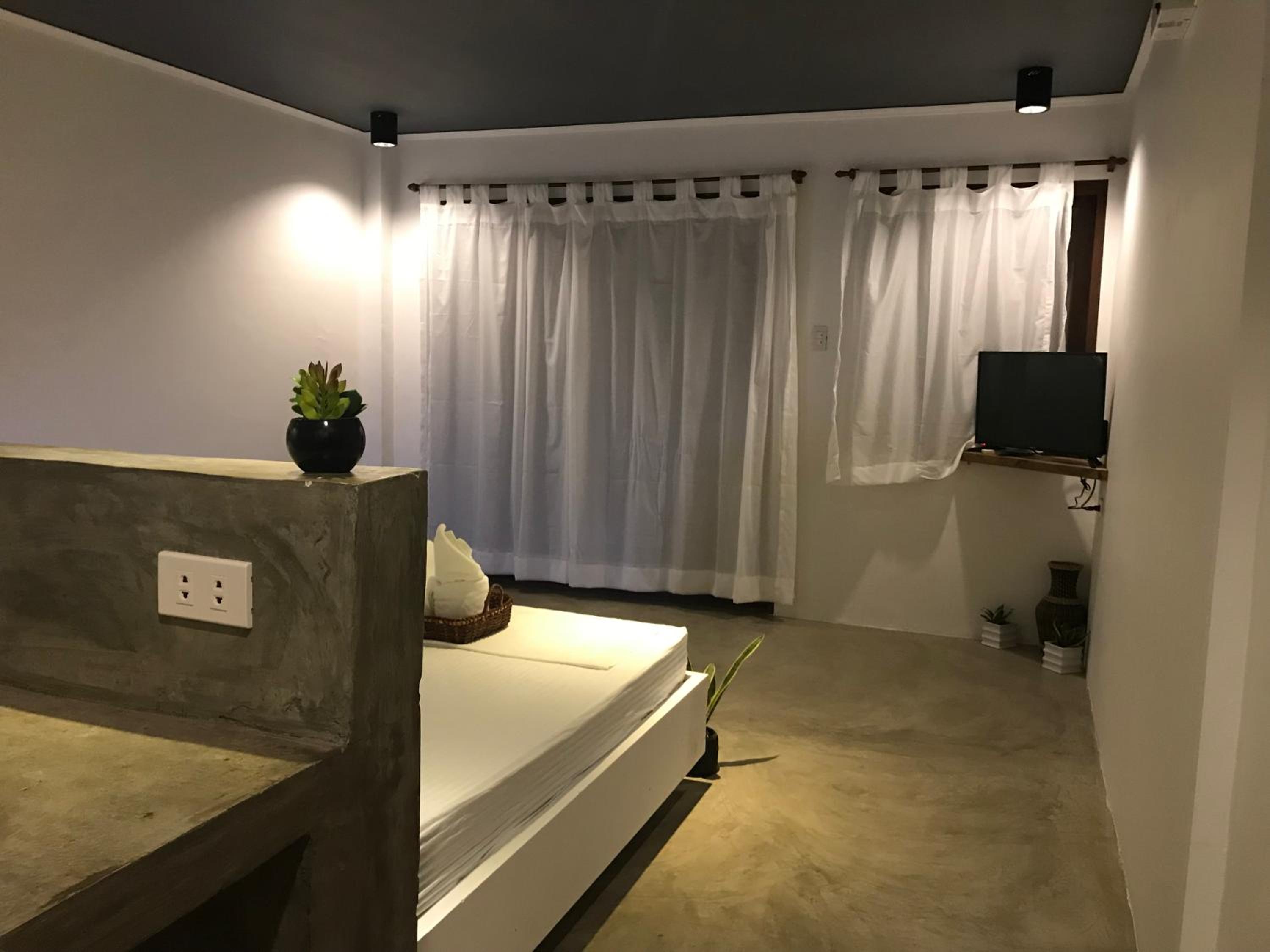 Single Room - Photo 3