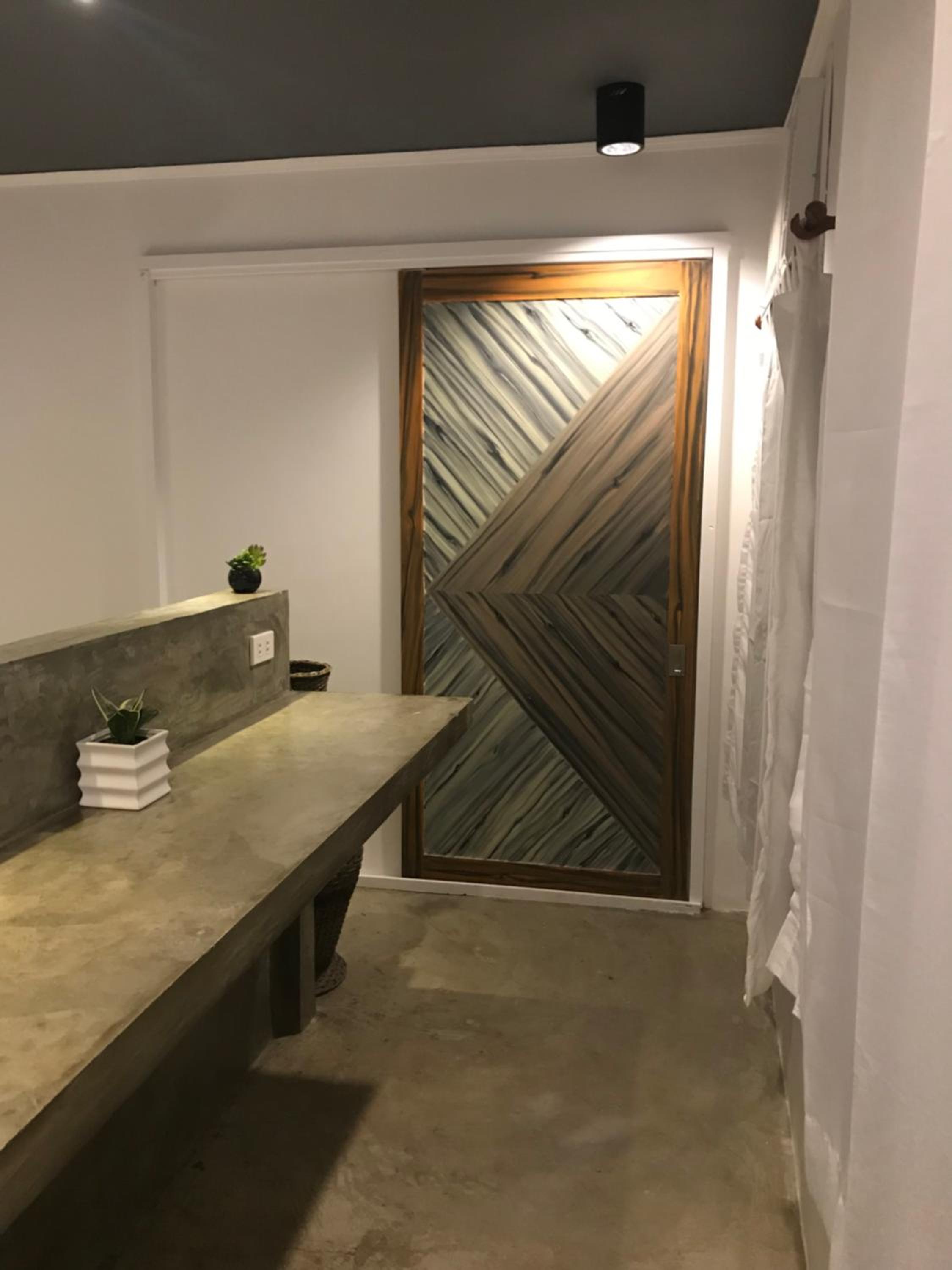 Single Room - Photo 2