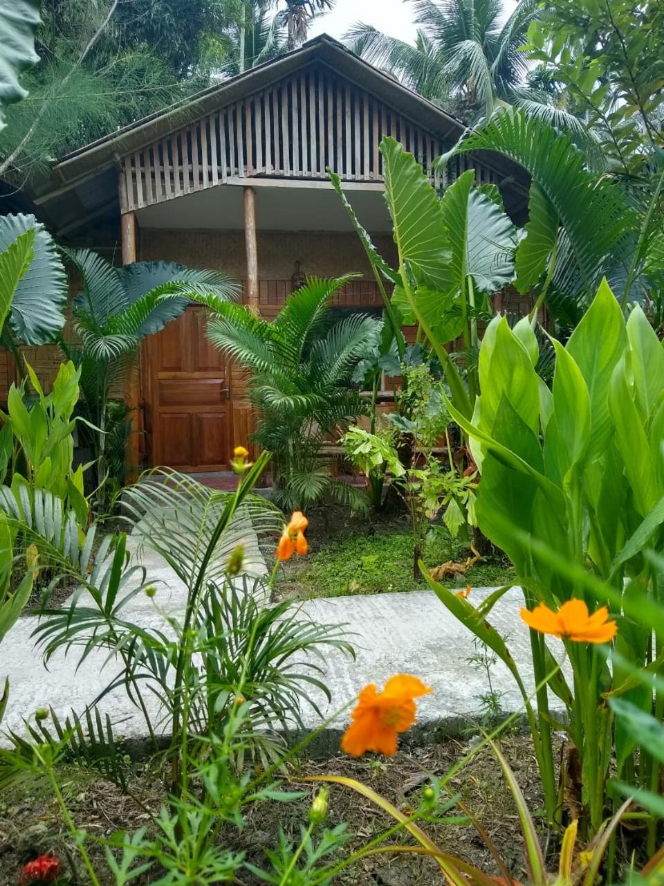 Deluxe Double Room with Balcony - Photo 26