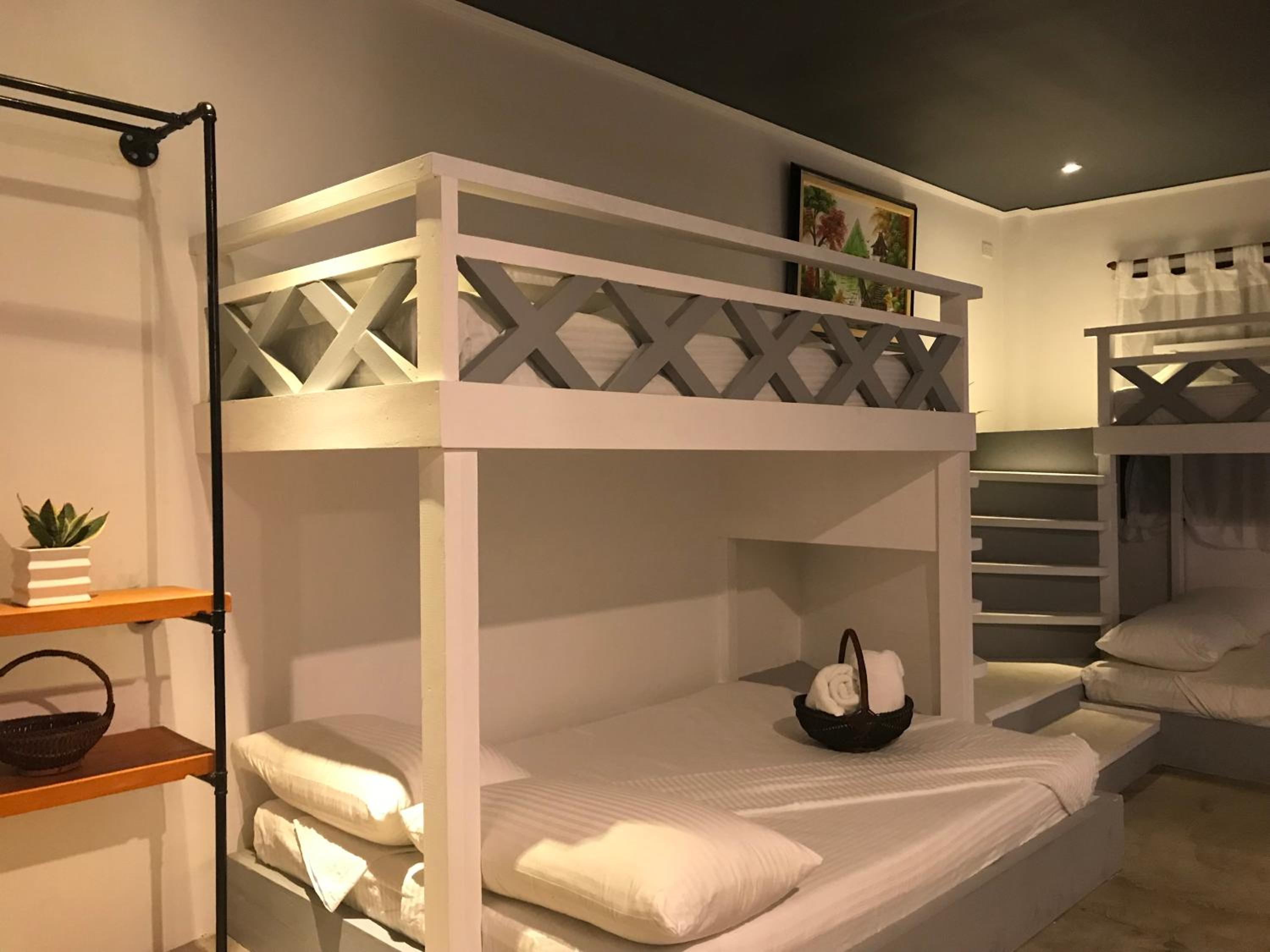 Deluxe Quadruple Room - Photo 4