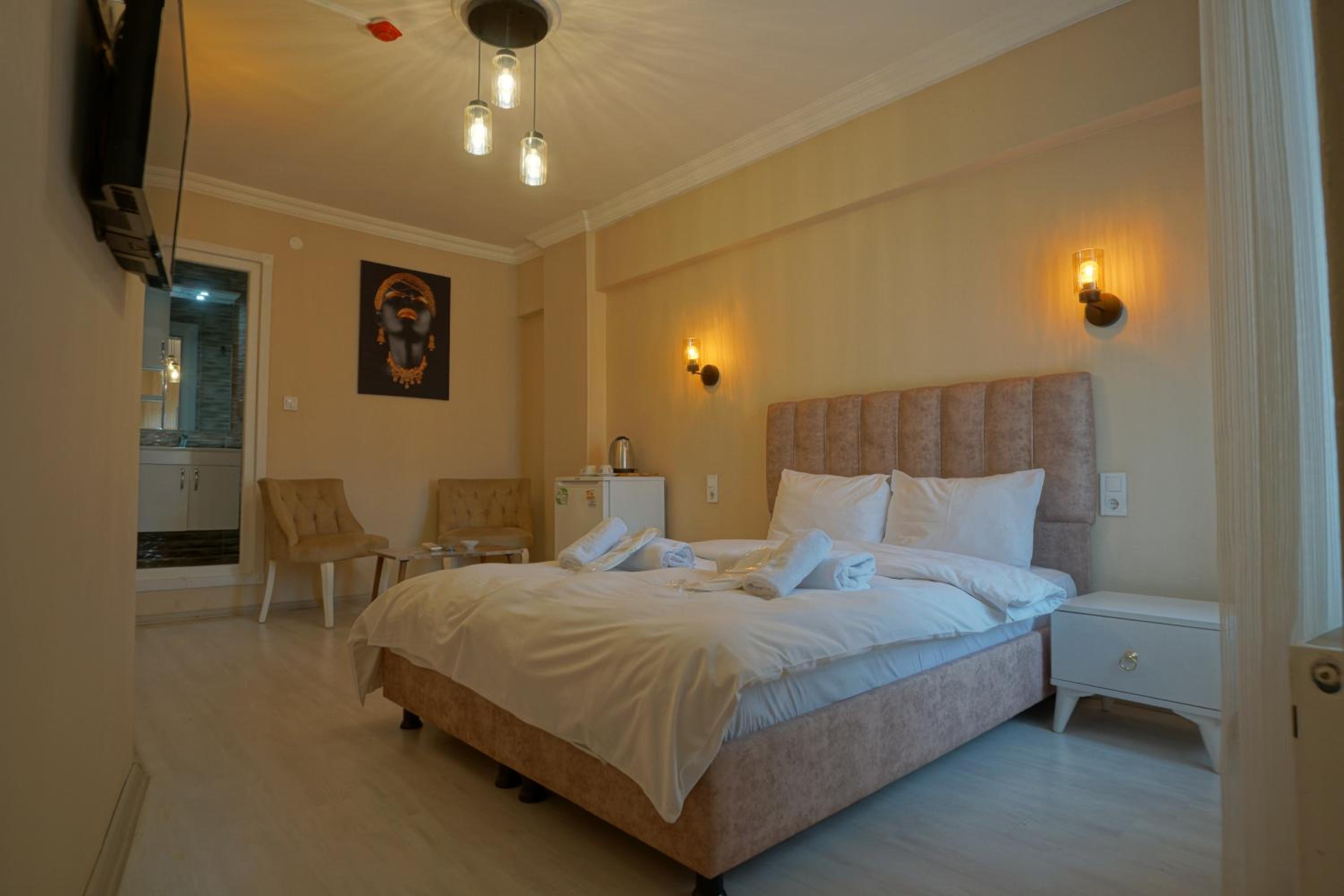 Double Room with Balcony photo 3