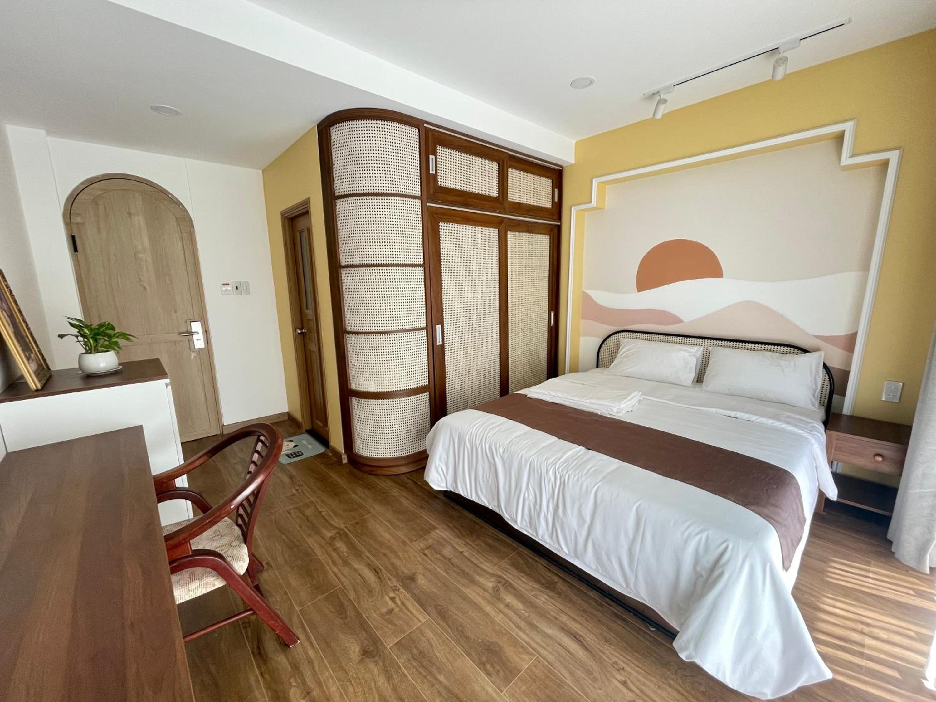 Deluxe Double Room with Balcony