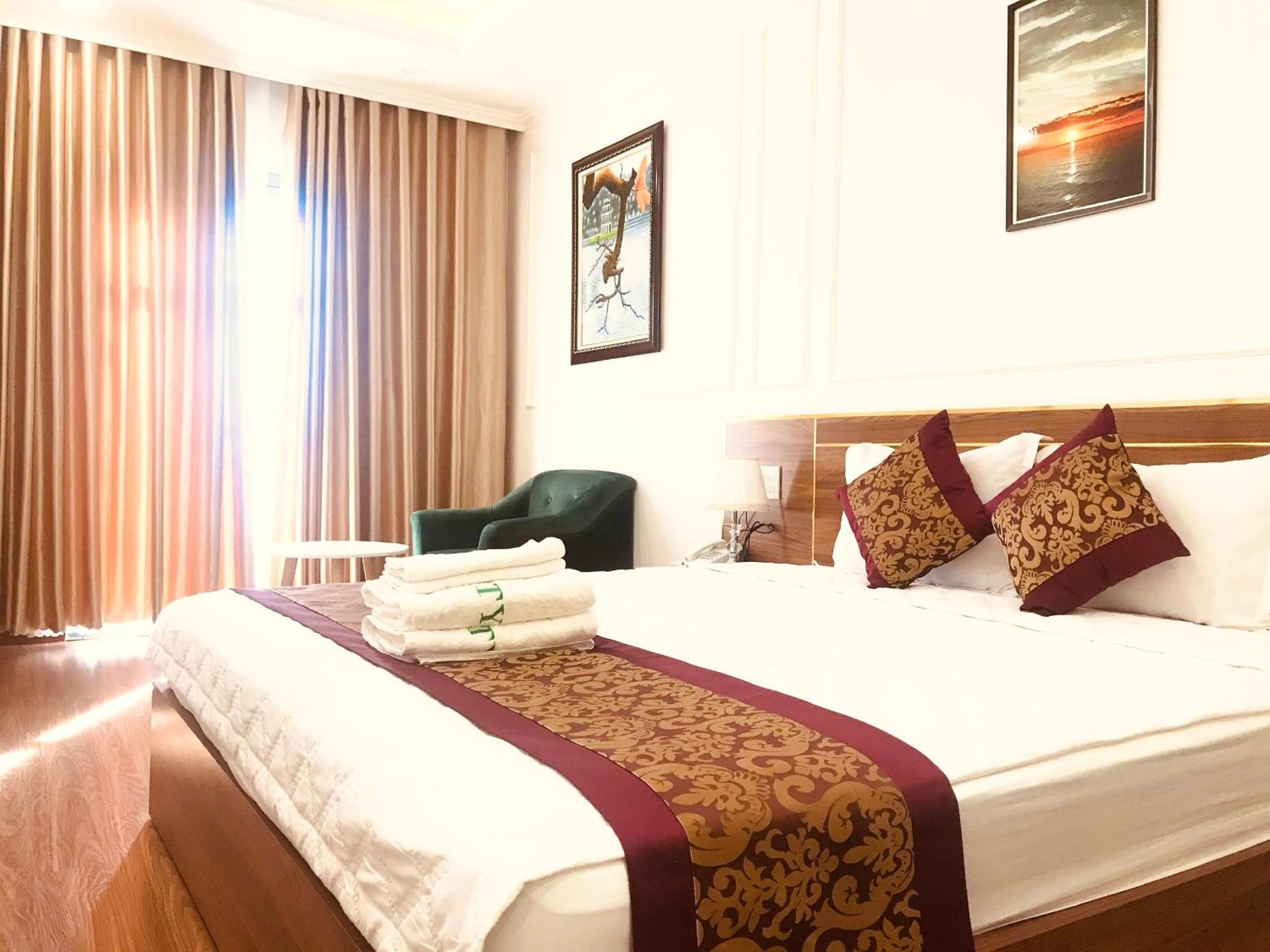 King Room with Balcony