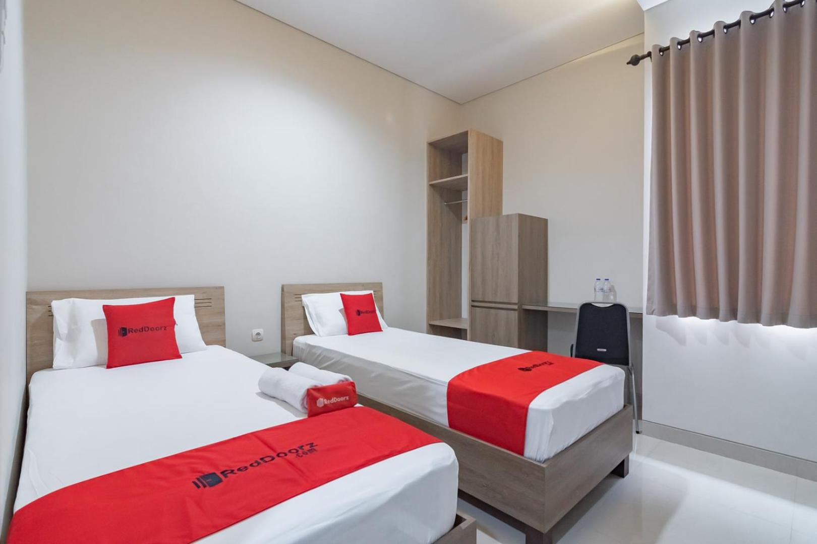 Twin Room - Photo 1