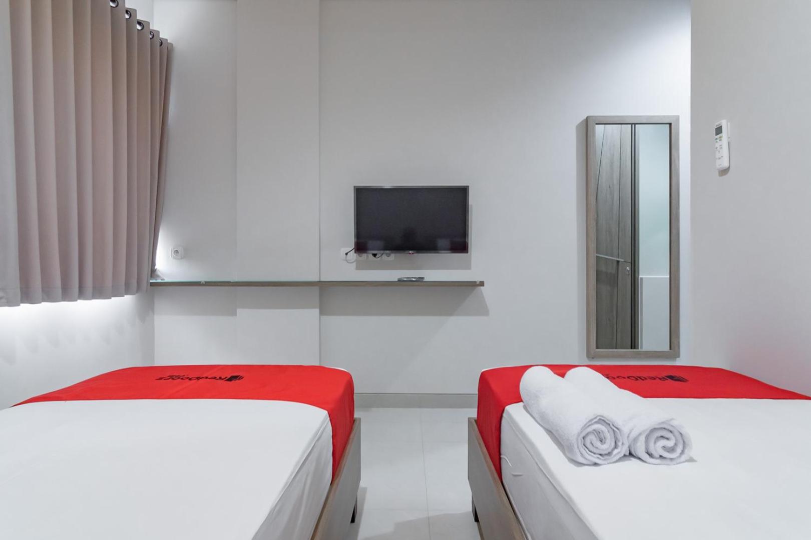Twin Room - Photo 5