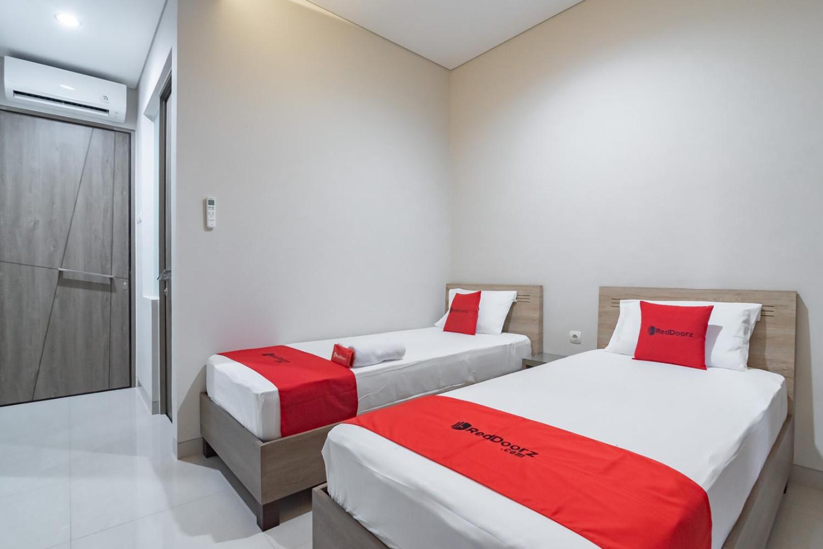 Twin Room - Photo 3