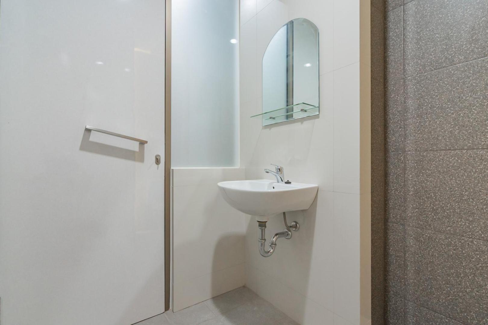 Double Room - Photo 7