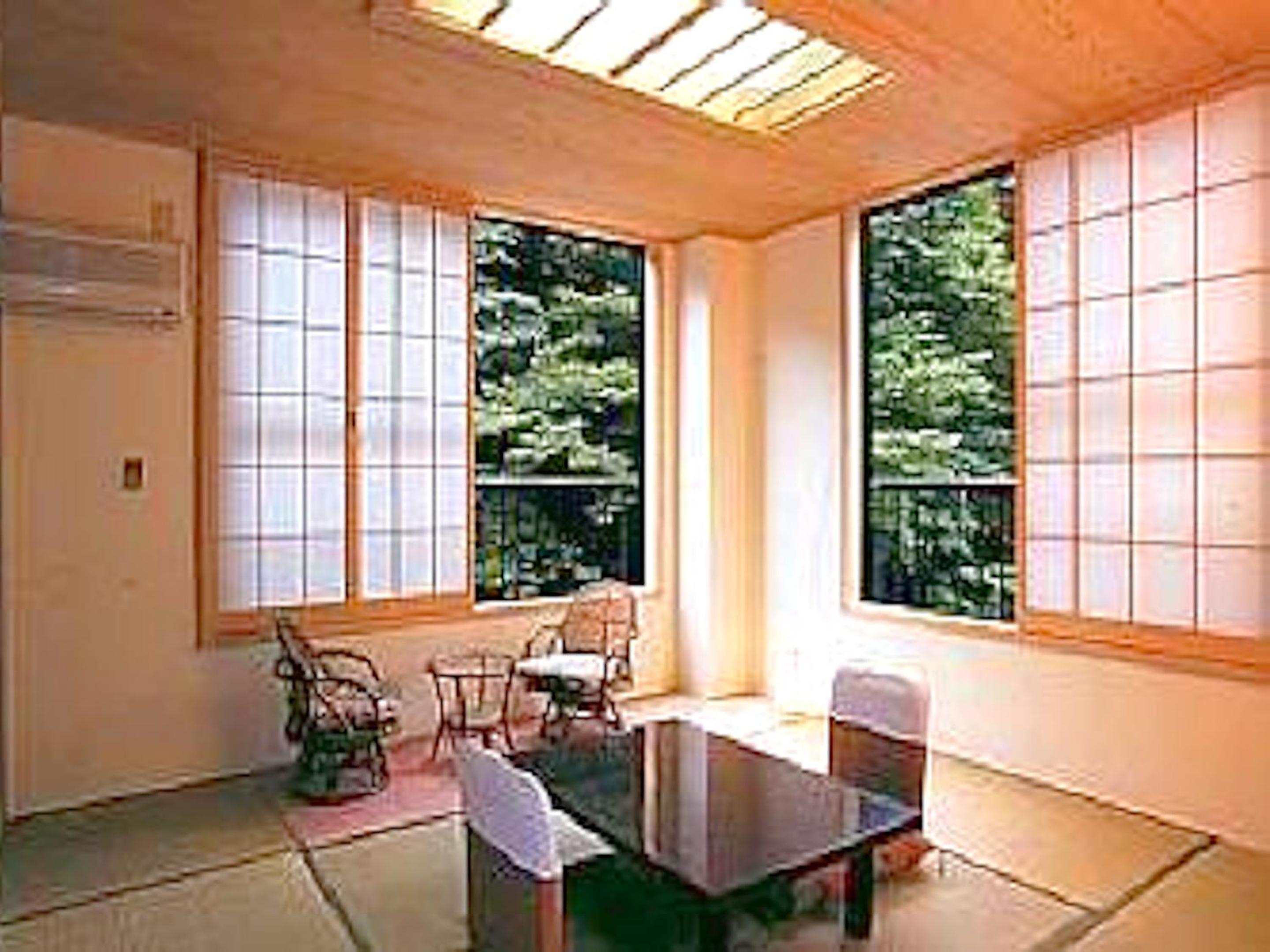 Japanese-Style Room with Open-Air Bath "Tsubaki"