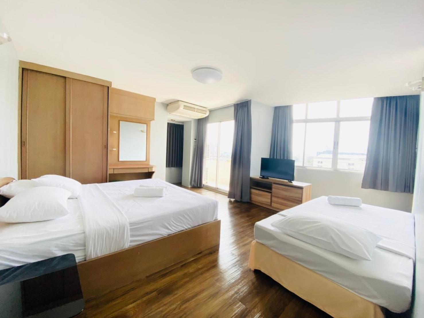 Deluxe Triple Room photo 3