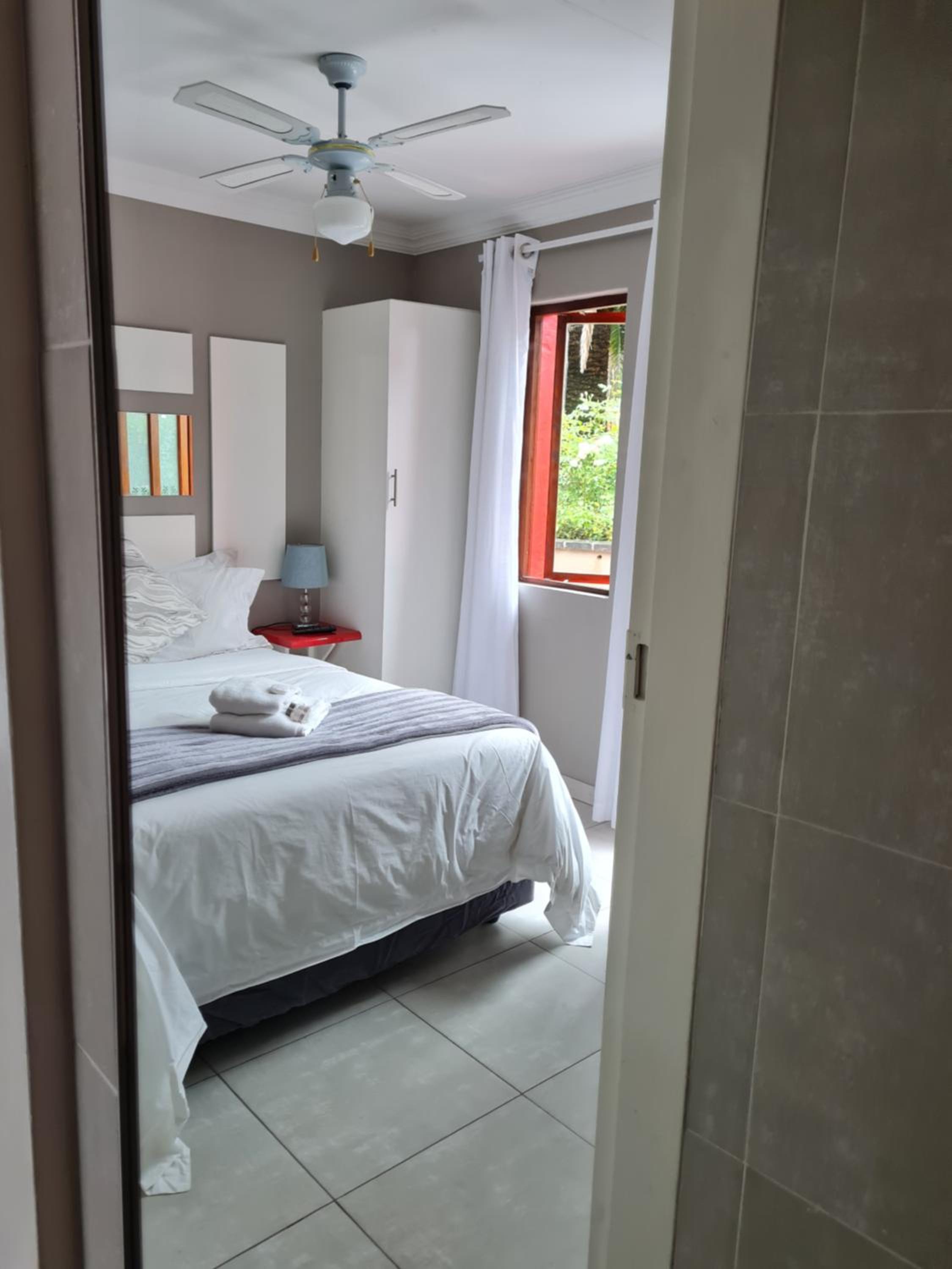 Double Room with Private Bathroom photo 3