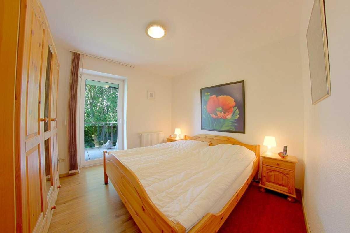Apartment With Balcony photo 2
