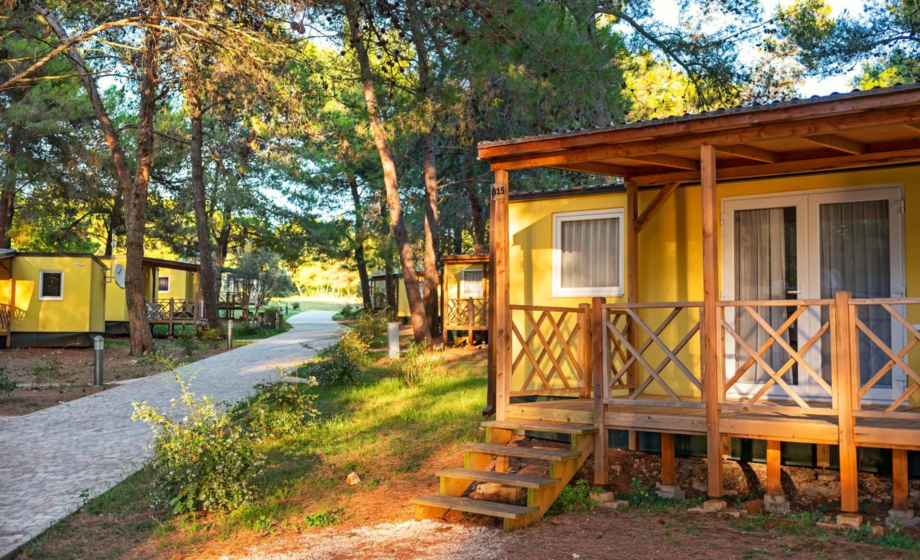 Superior Two-bedroom Mobile Home - Photo 4