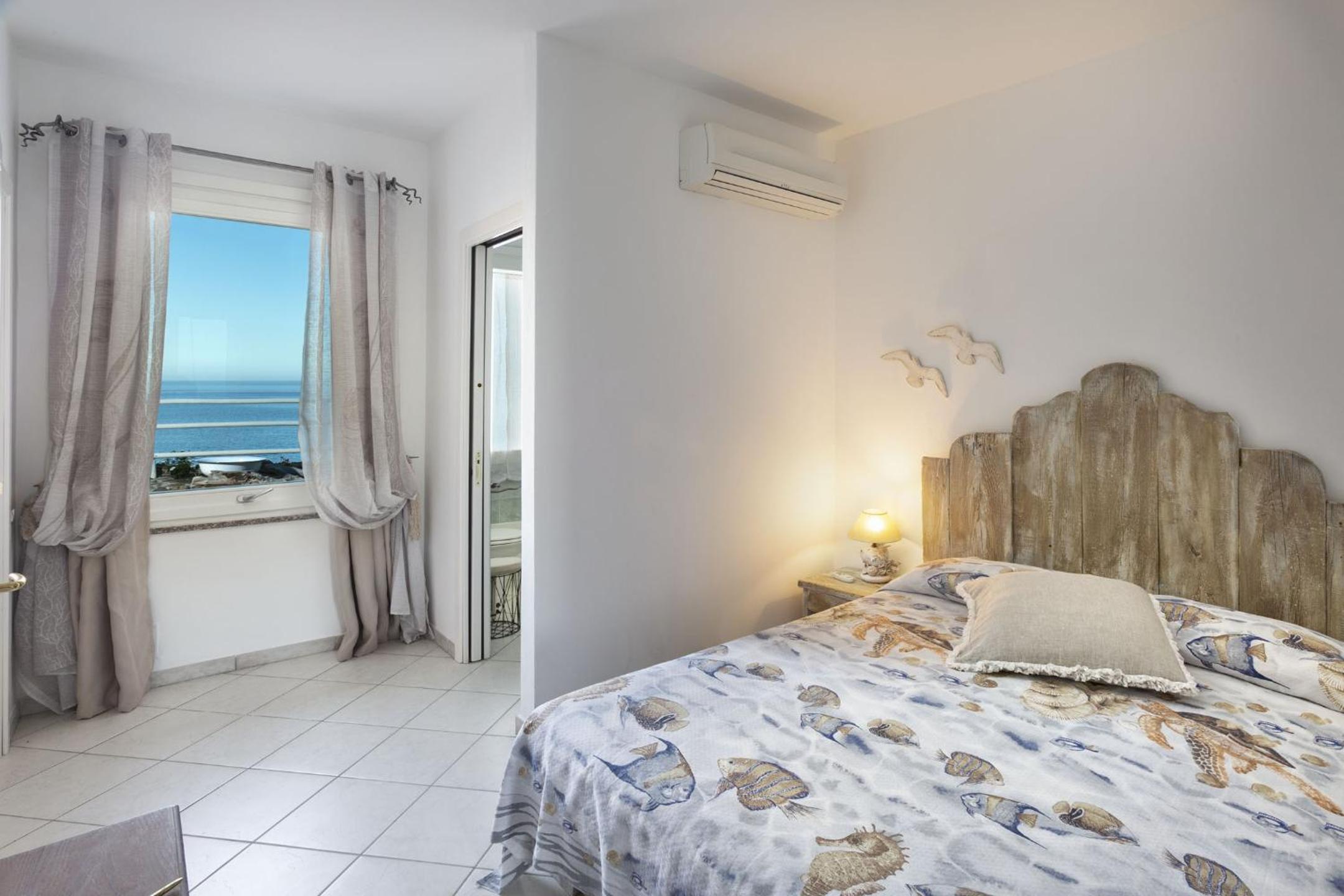 Suite With Sea View photo 2