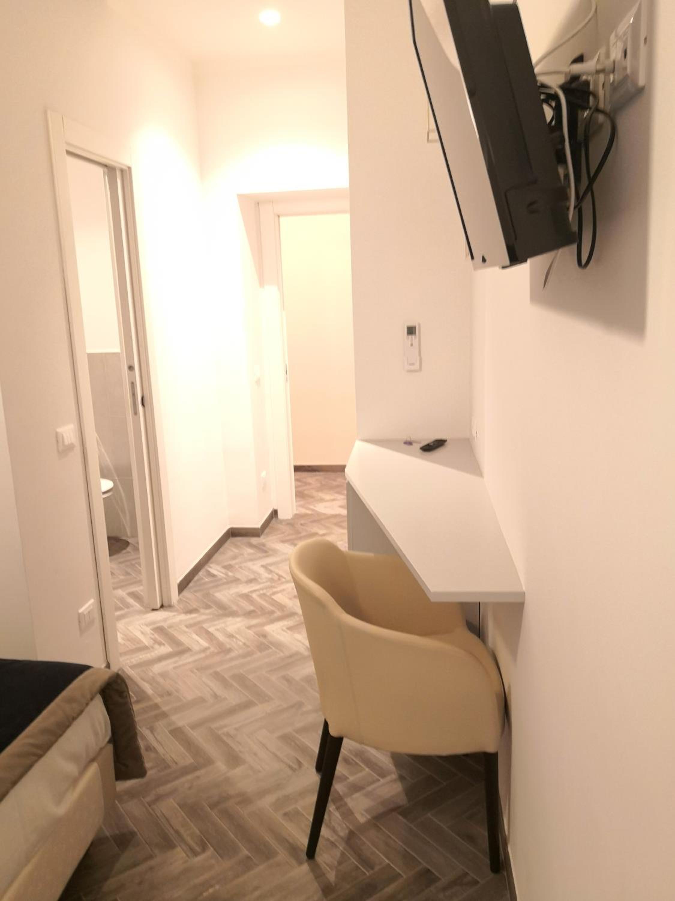 Superior King Room photo 3