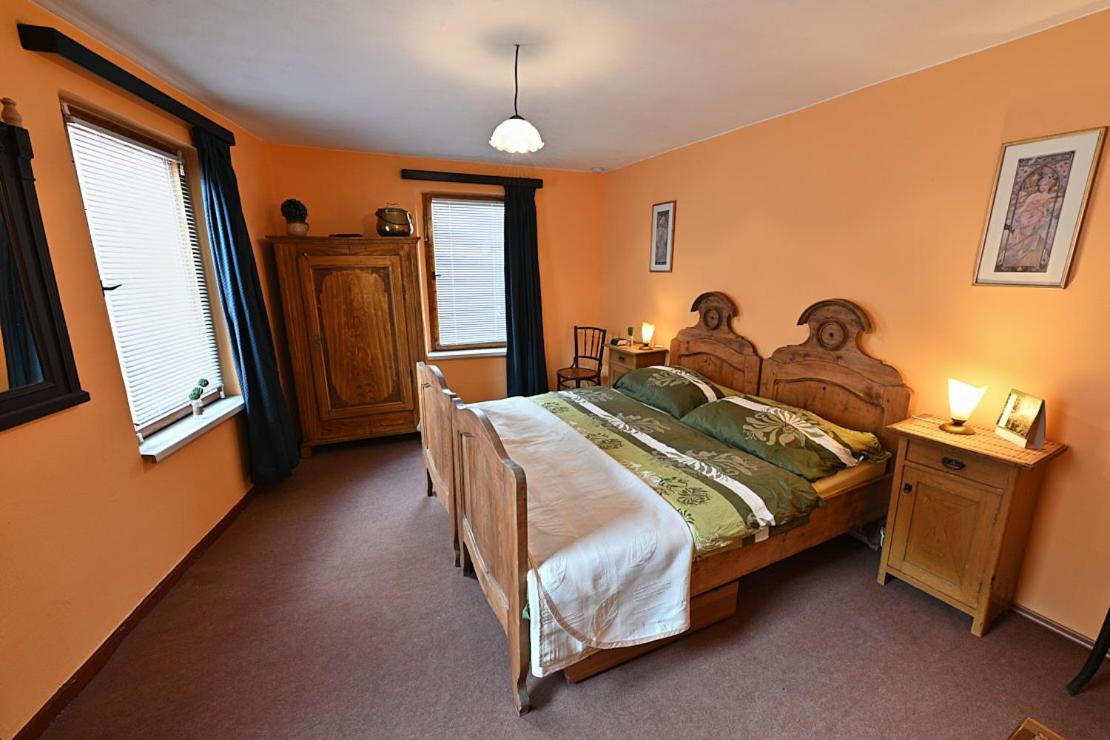 Three-Bedroom House photo 1