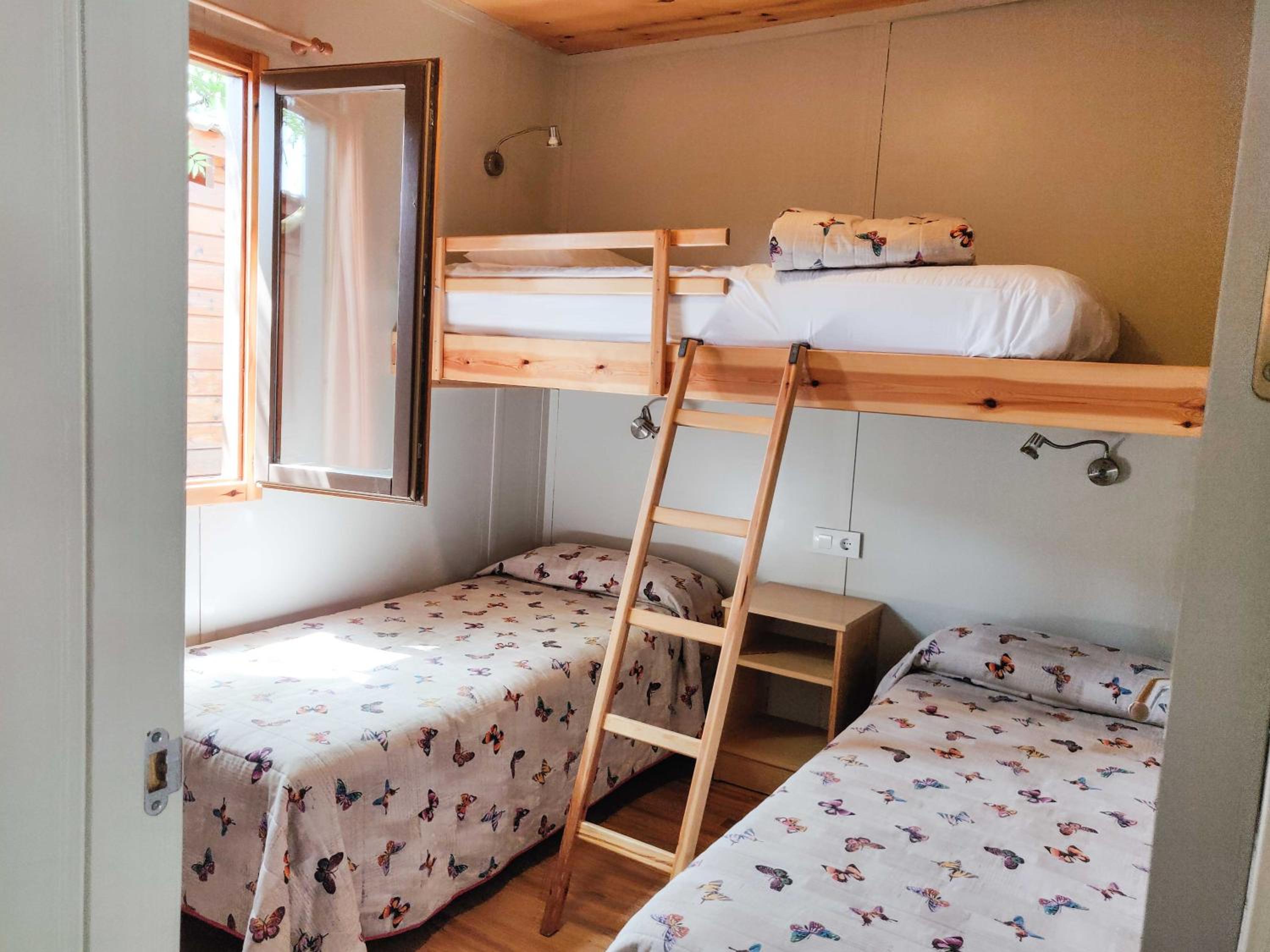 Bungalow (2 Adults) photo 3