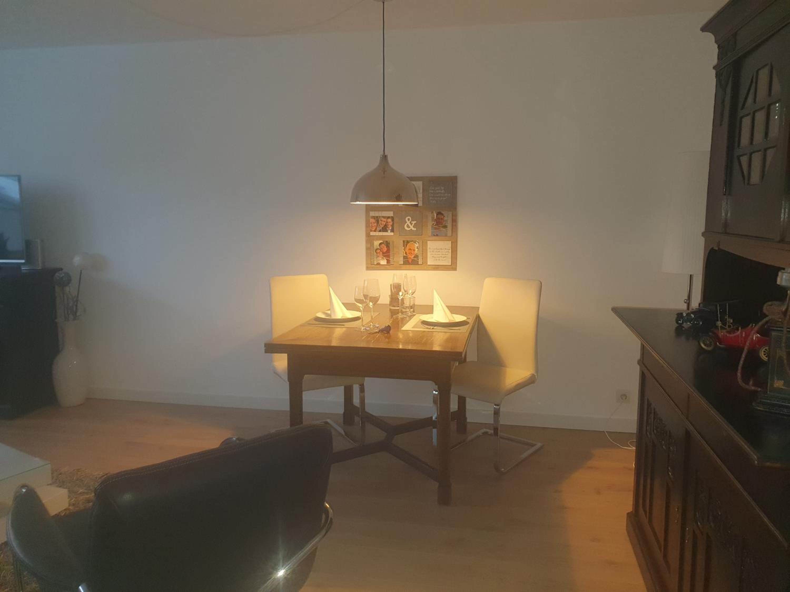 One-Bedroom Apartment with Balcony and Mountain View   photo 2