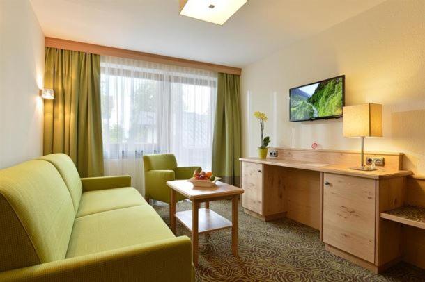 Quadruple Room with Balcony photo 1