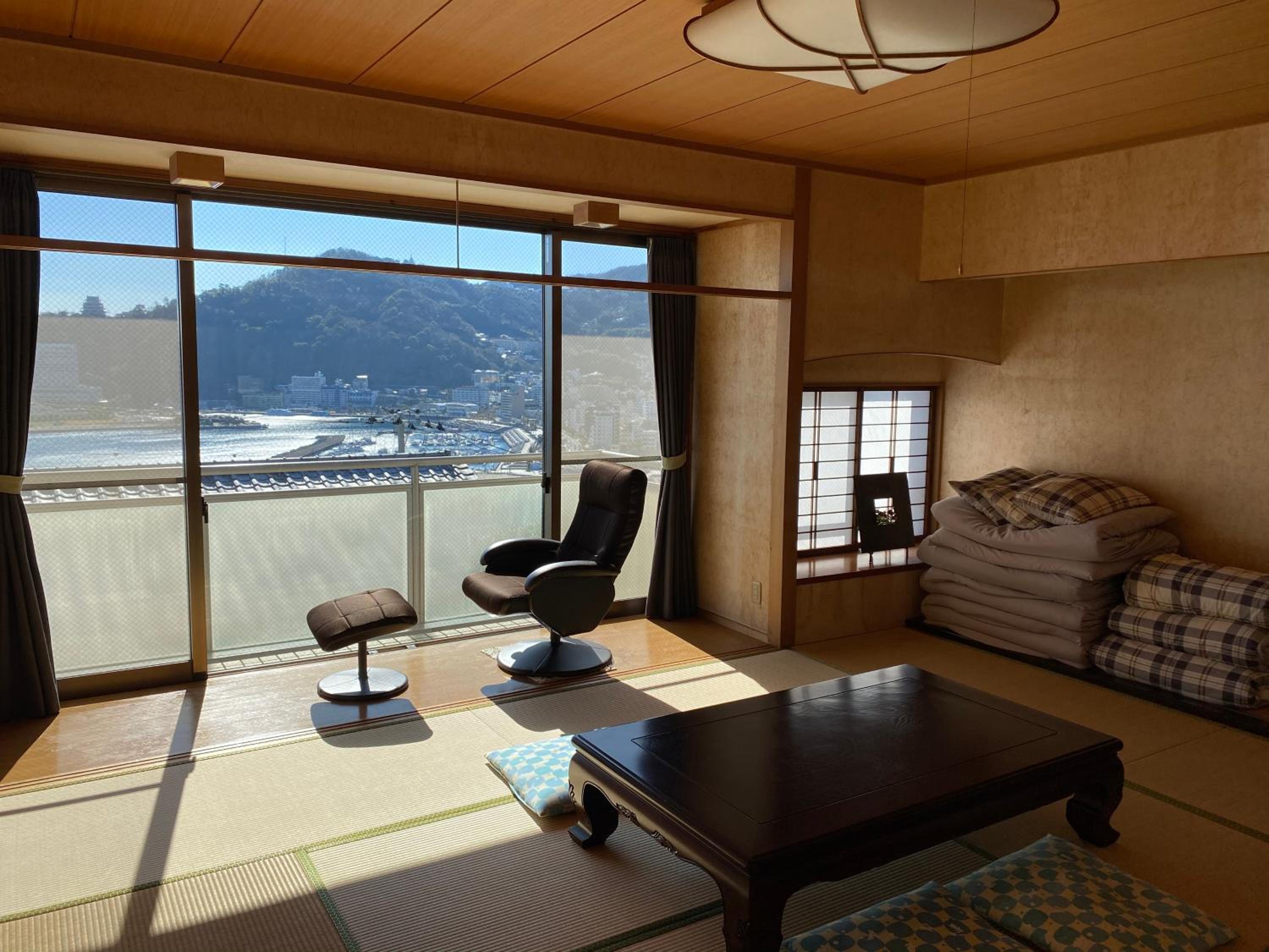Superior Japanese Style Room Ocean view -Shared Bathroom photo 1