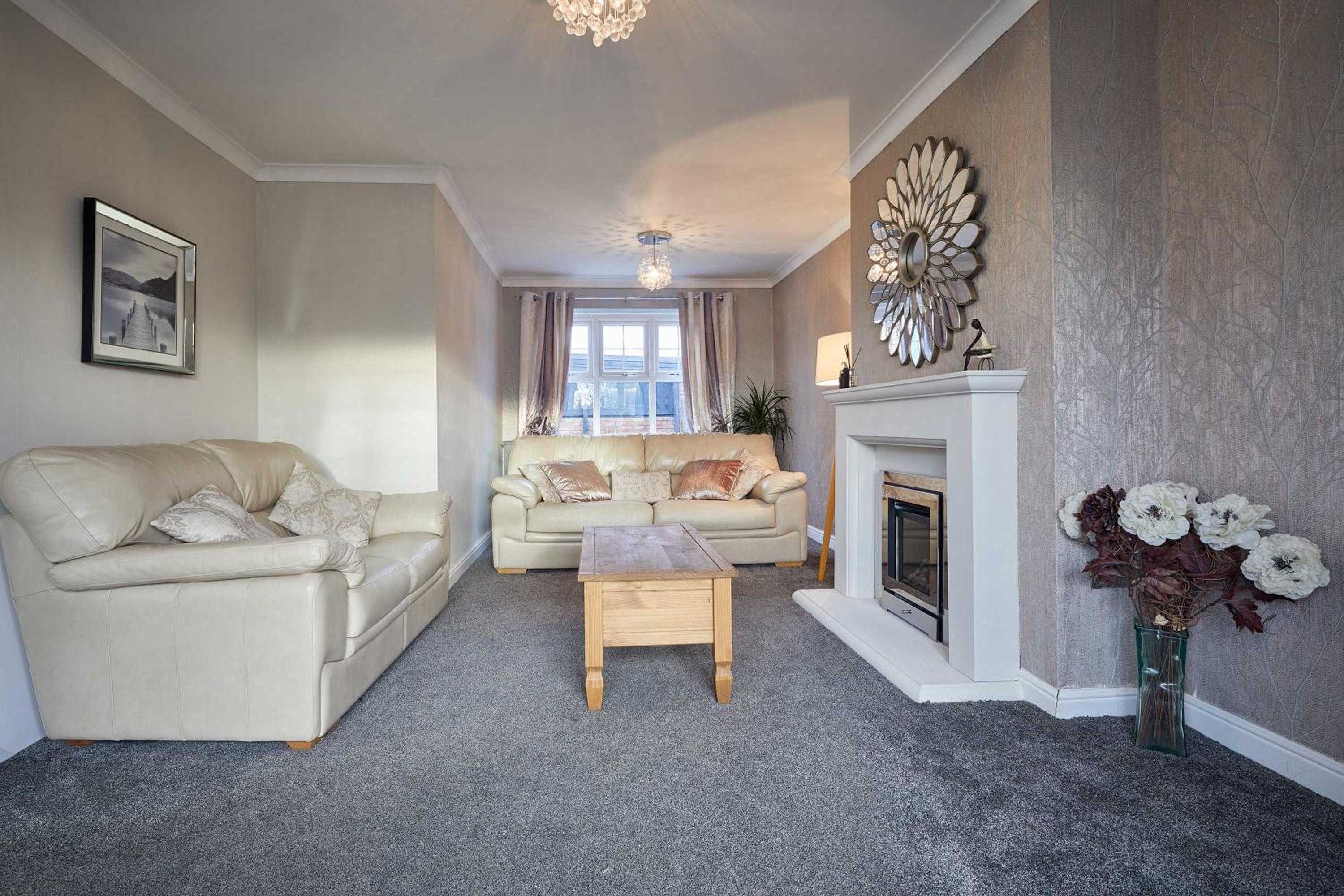 Four-Bedroom House photo 1