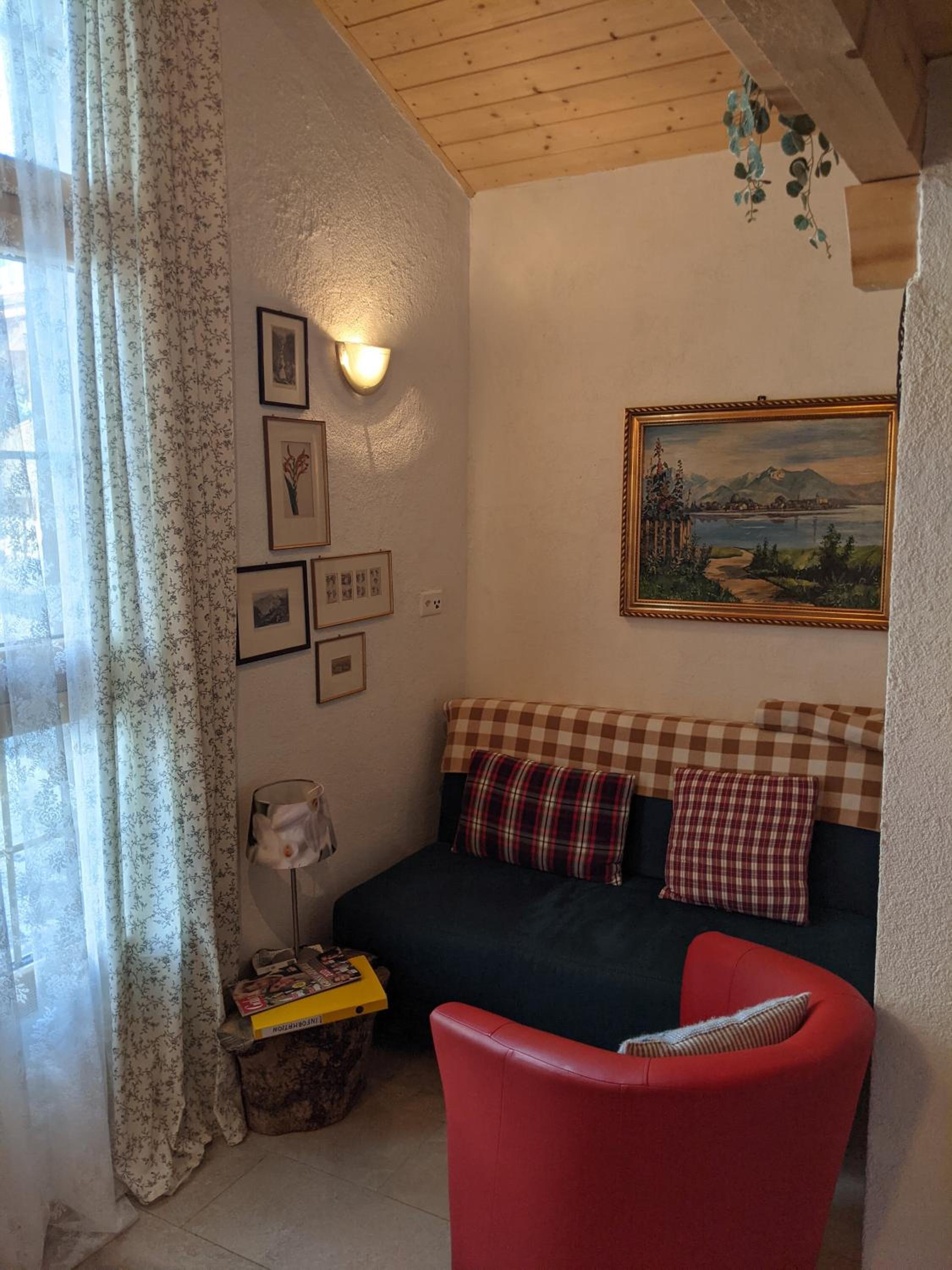 Studio Apartment photo 3